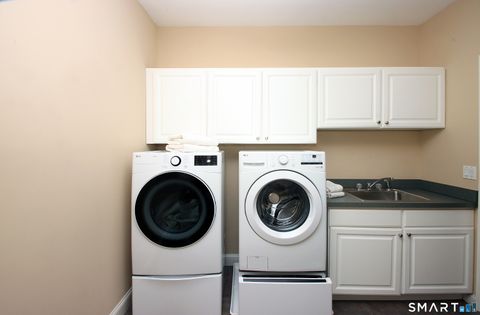 Tiny photo for 3 Clearwater Court, Avon, CT 06001 (MLS # 24150096)