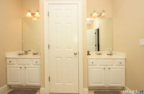 Tiny photo for 3 Clearwater Court, Avon, CT 06001 (MLS # 24150096)