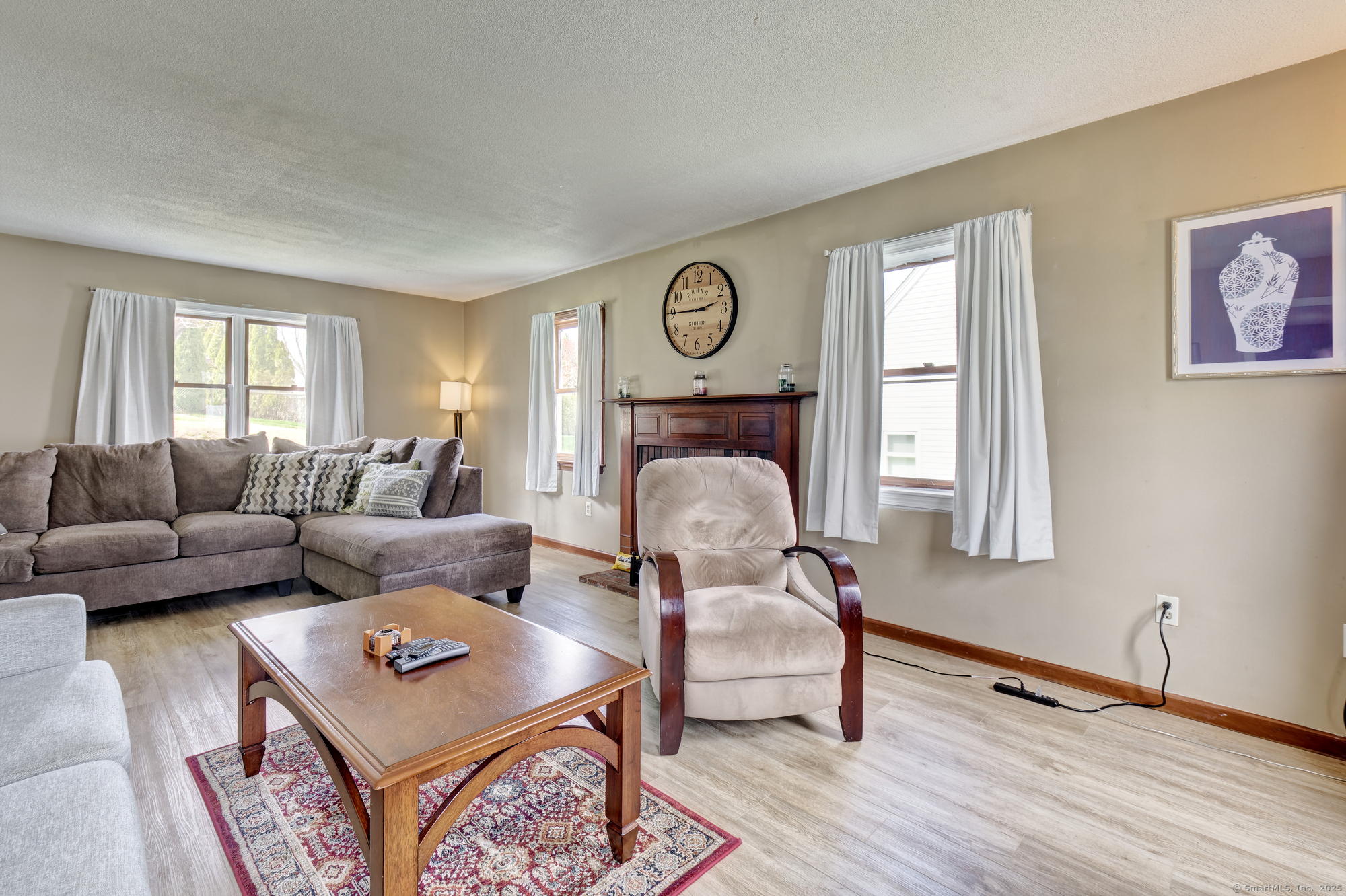 16 Renee Lane, Enfield, Connecticut image 9