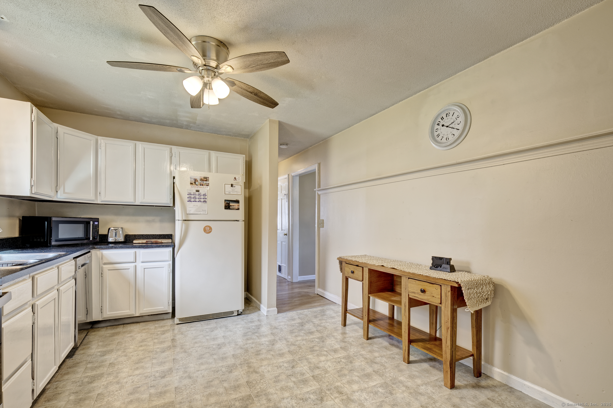 16 Renee Lane, Enfield, Connecticut image 7