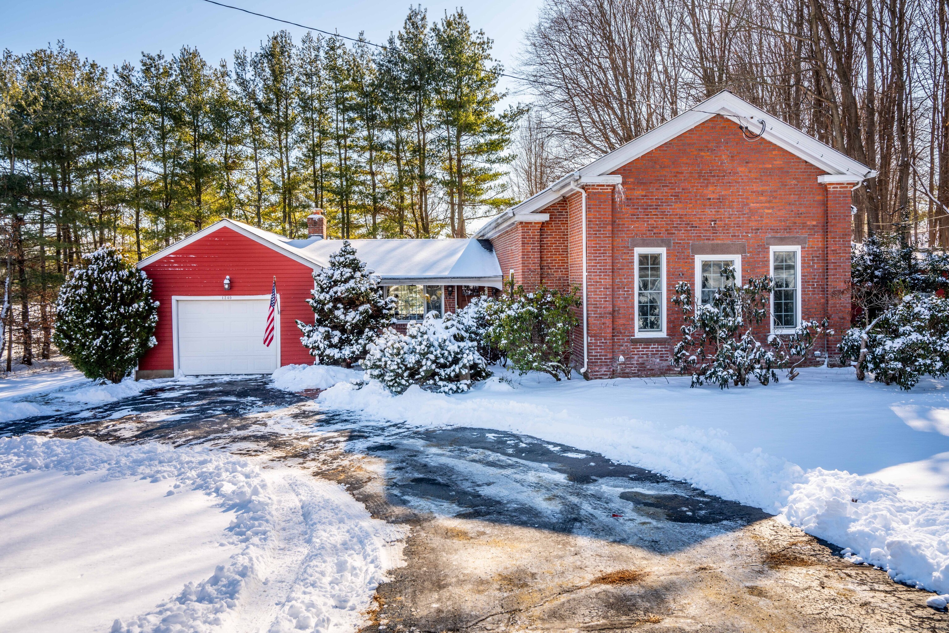 1240 Mapleton Avenue, Suffield, Connecticut image 2