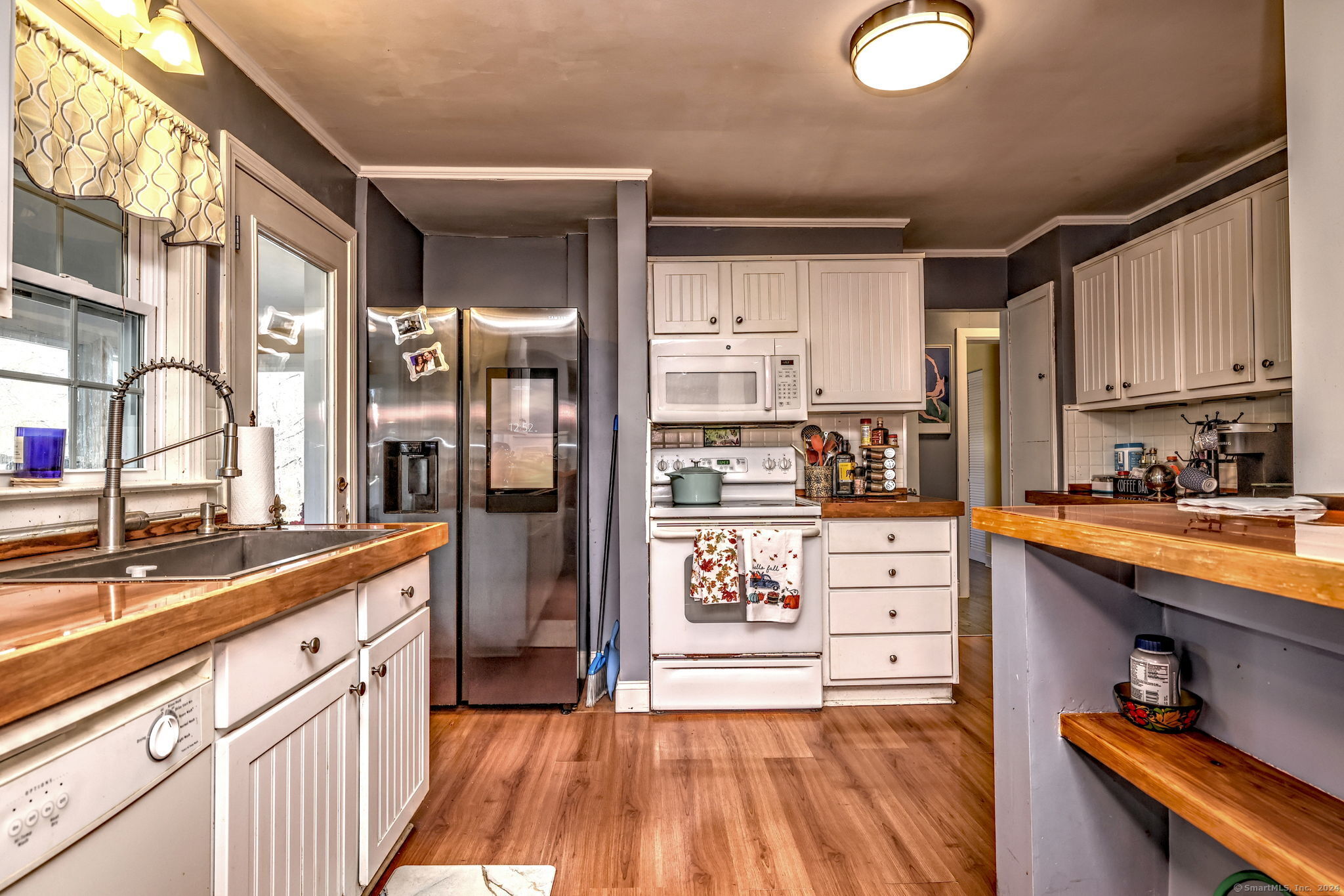 115 W Avon Road, Farmington, Connecticut image 8