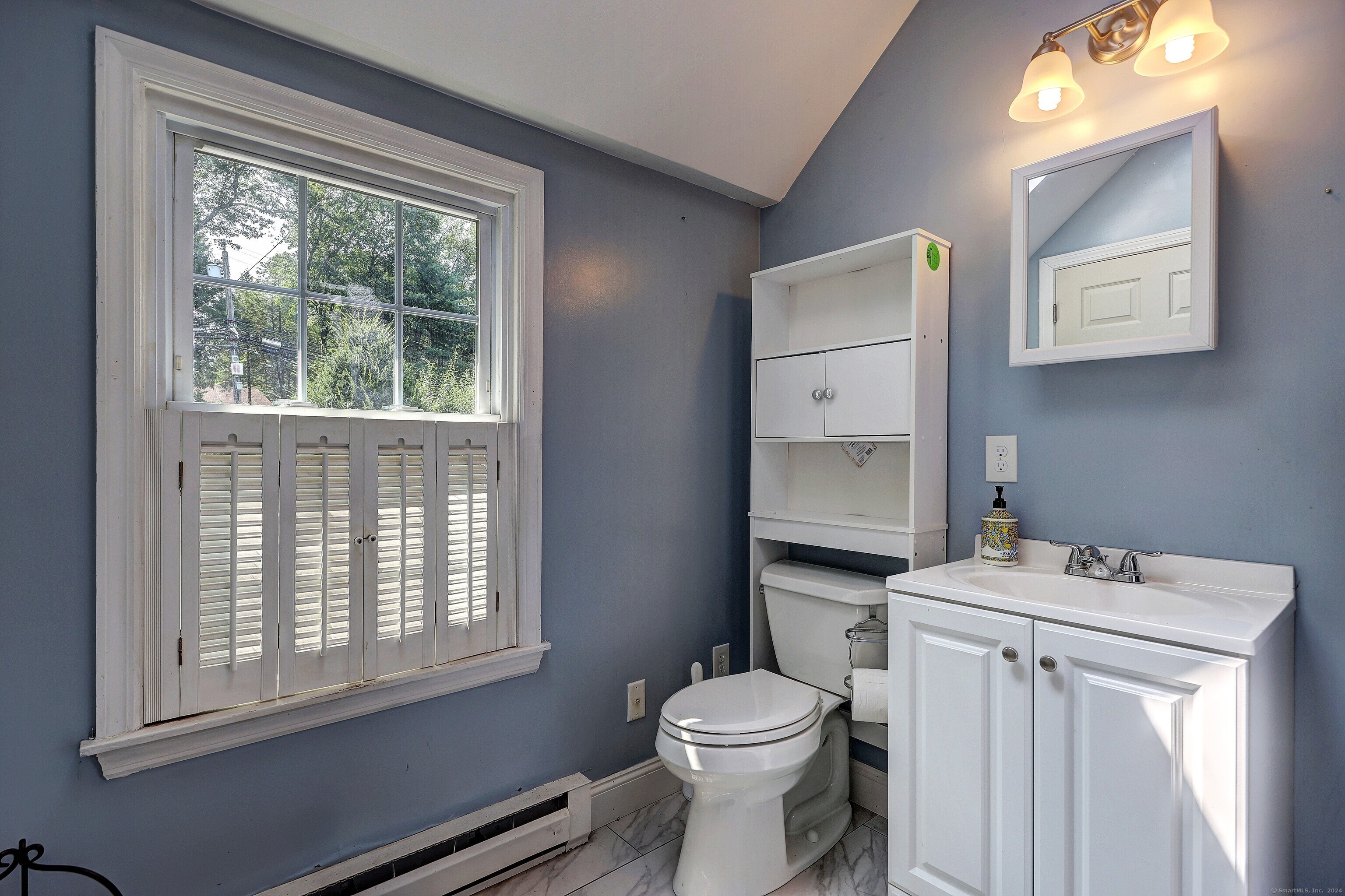 115 W Avon Road, Farmington, Connecticut image 25