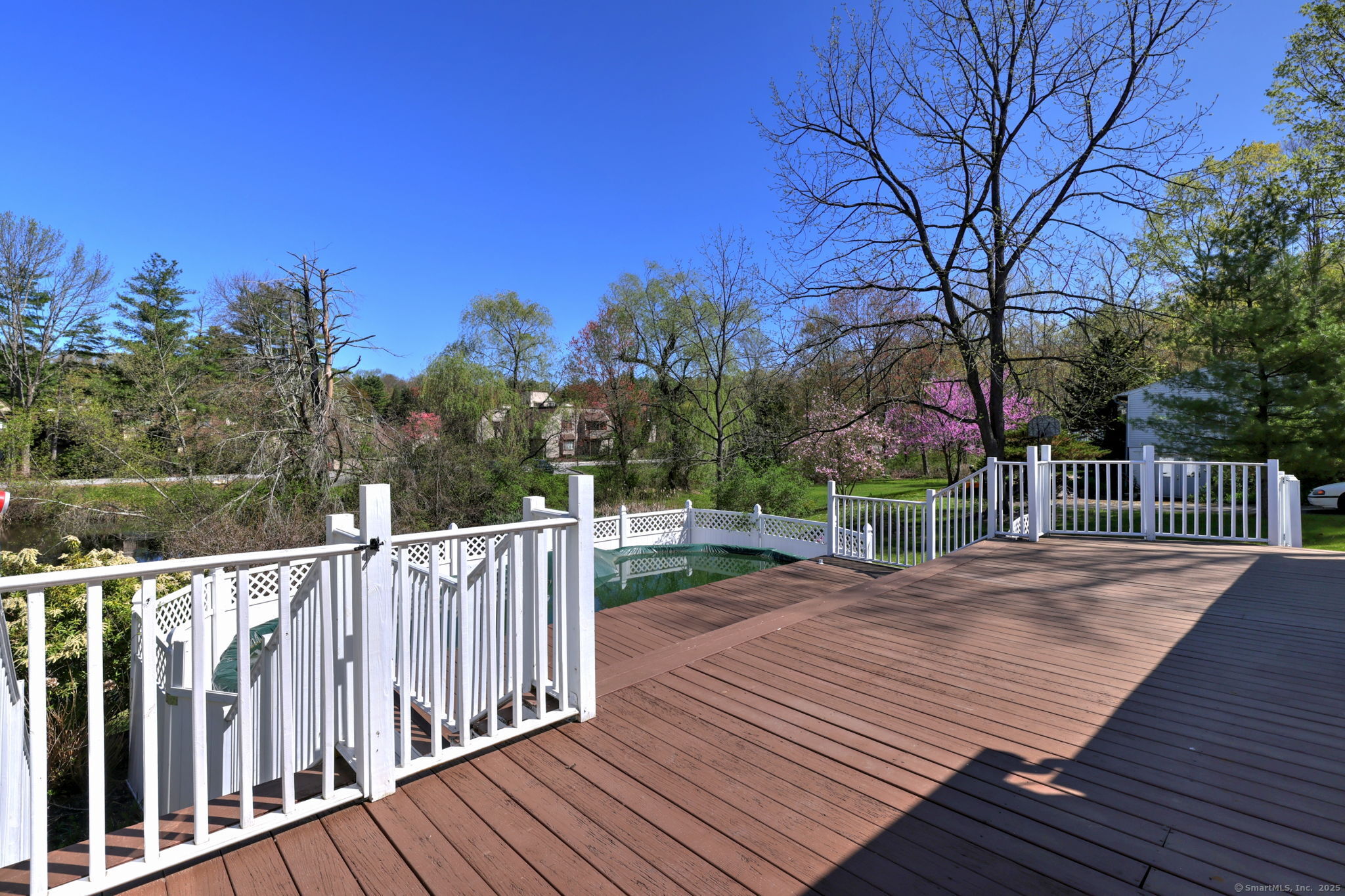 115 W Avon Road, Farmington, Connecticut image 37