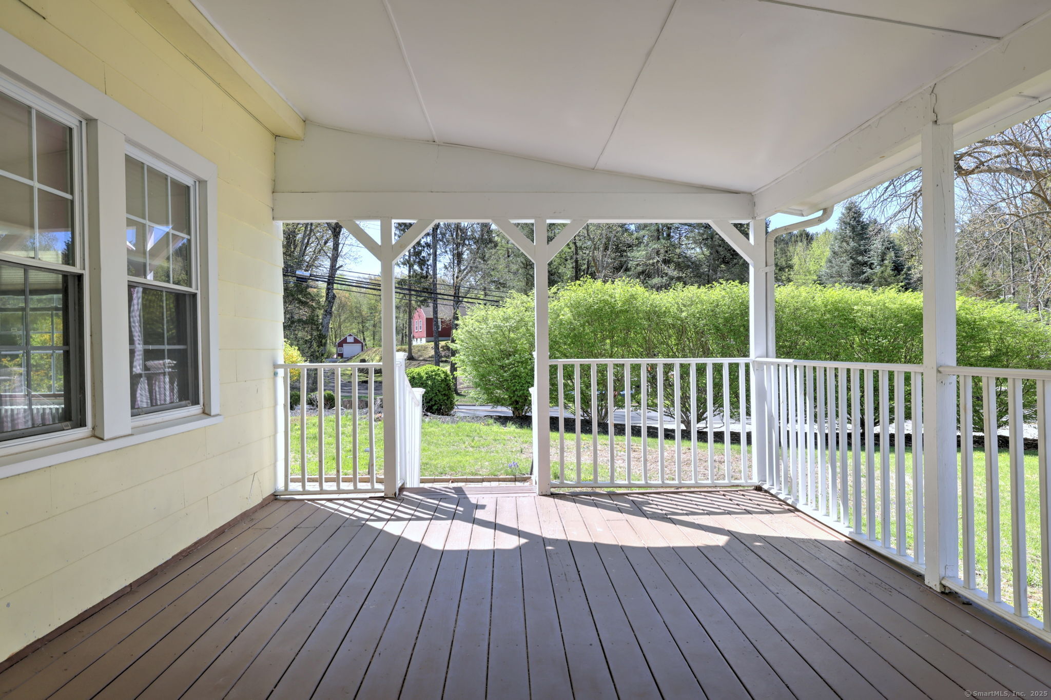 115 W Avon Road, Farmington, Connecticut image 32