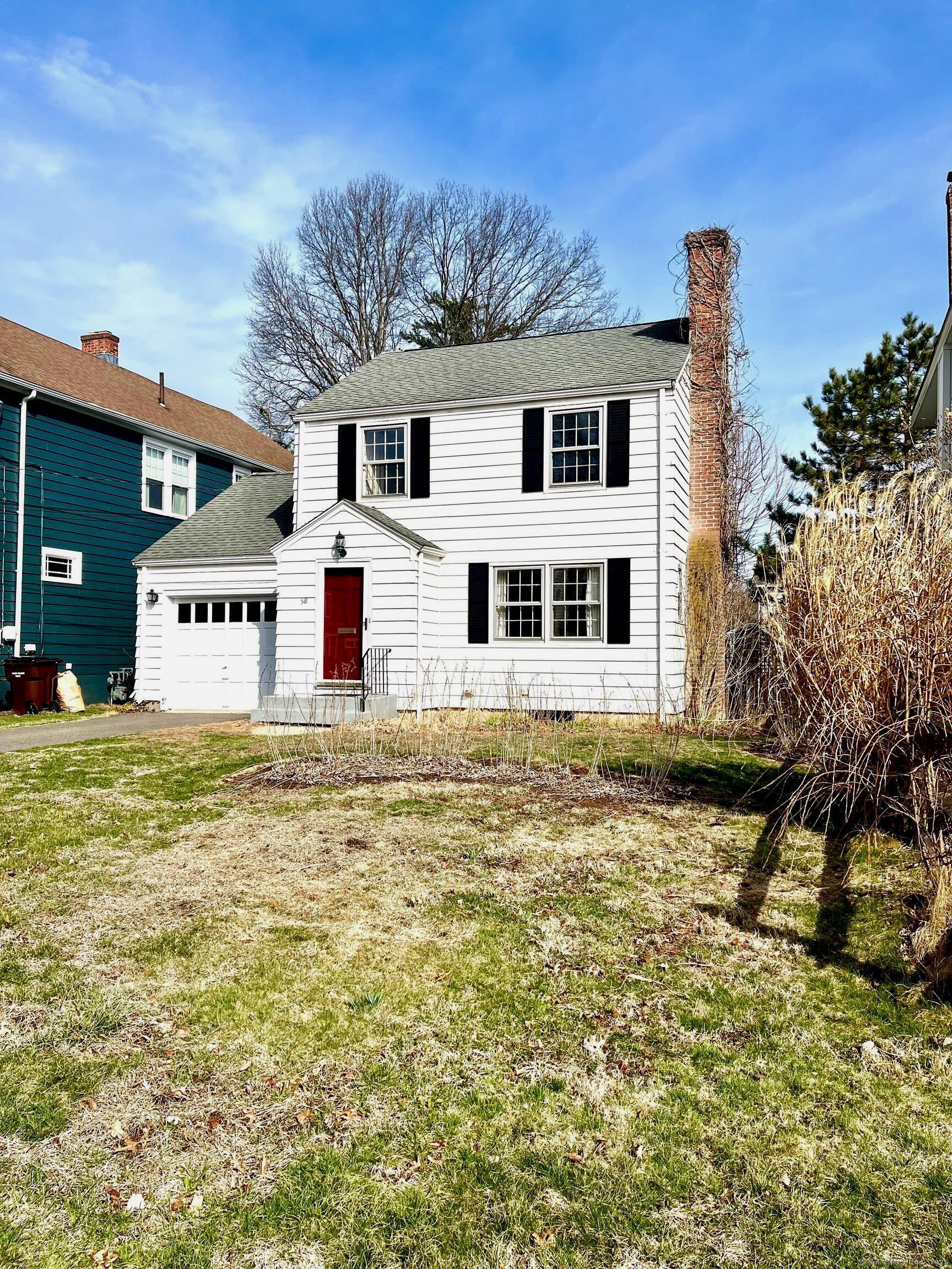 Rental Property at Whitman Avenue, West Hartford, Connecticut - Bedrooms: 2 
Bathrooms: 2 
Rooms: 5  - $2,495 MO.
