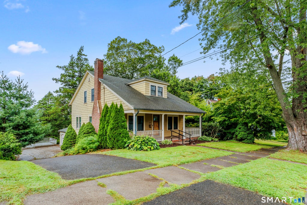 Photo of 29 Hillcrest Terrace, Meriden, CT 06450 (MLS # 24203622)