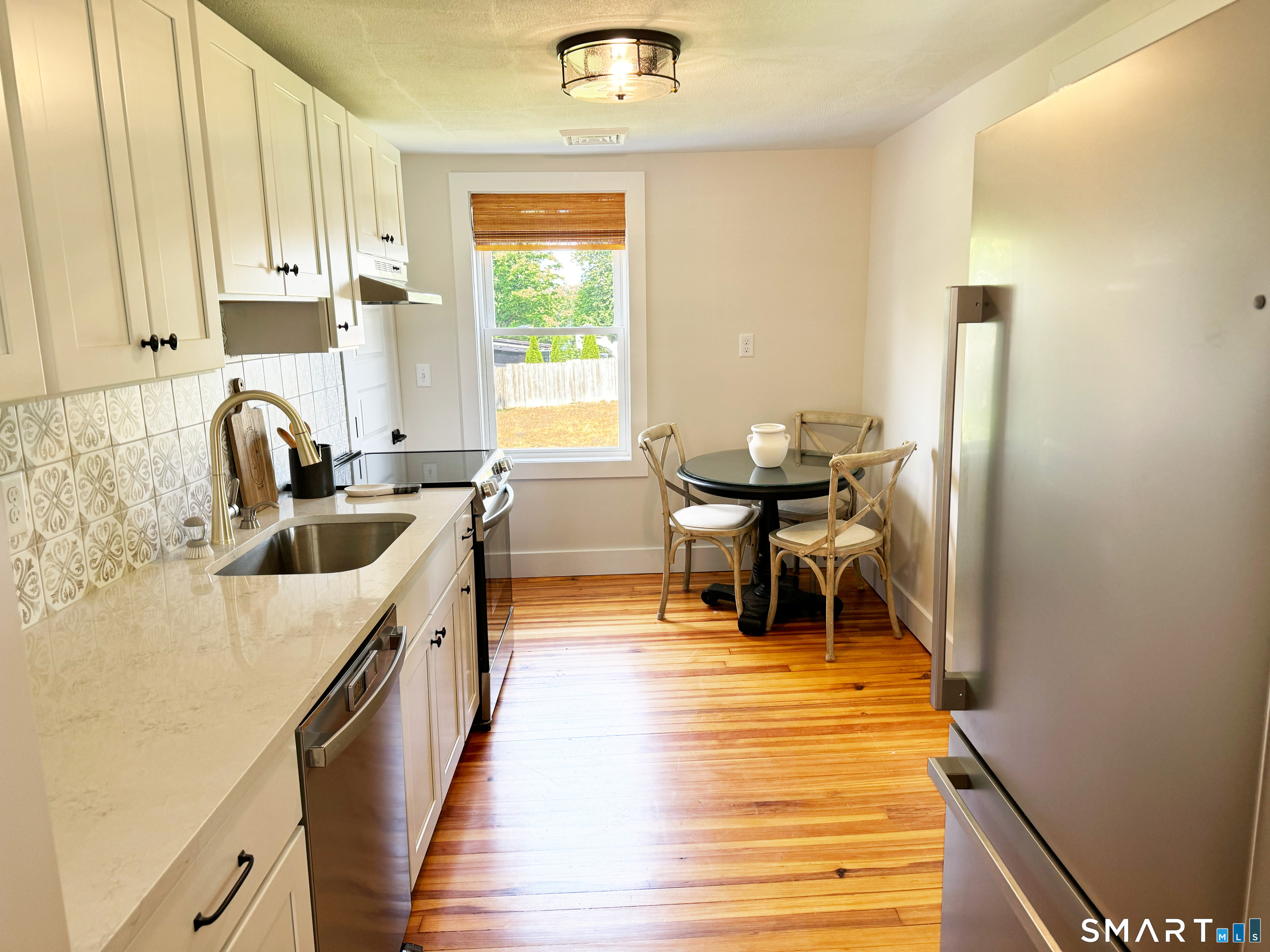 188 East Lake Street