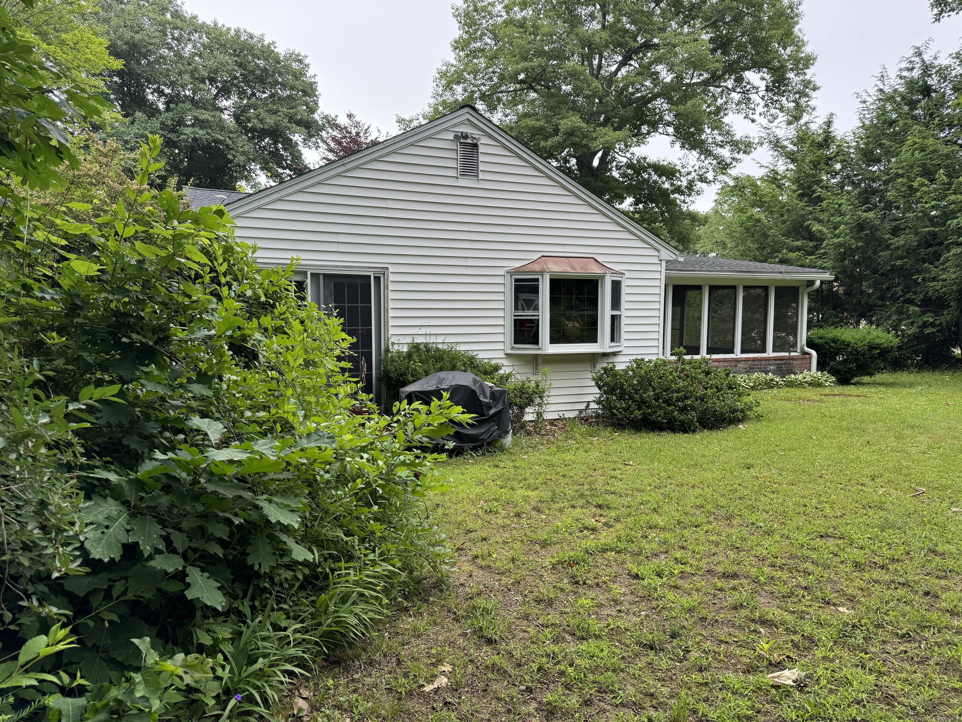 Property for Sale at 234 Northside Drive, Torrington, Connecticut - Bedrooms: 3 
Bathrooms: 2 
Rooms: 7  - $339,000