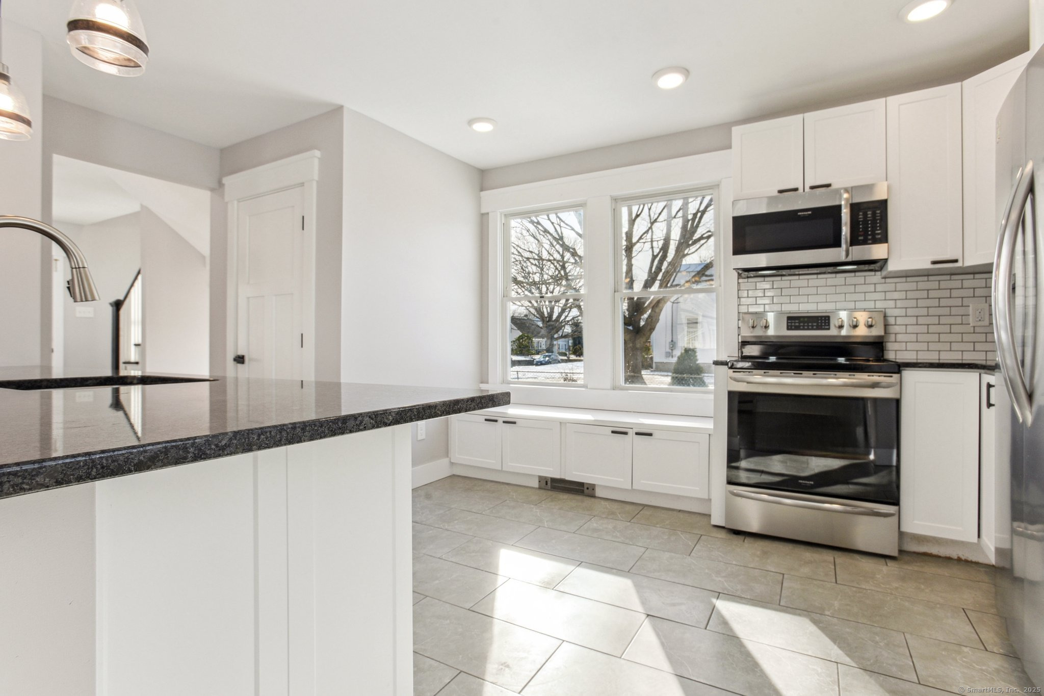 33 Division Street, Groton, Connecticut image 10