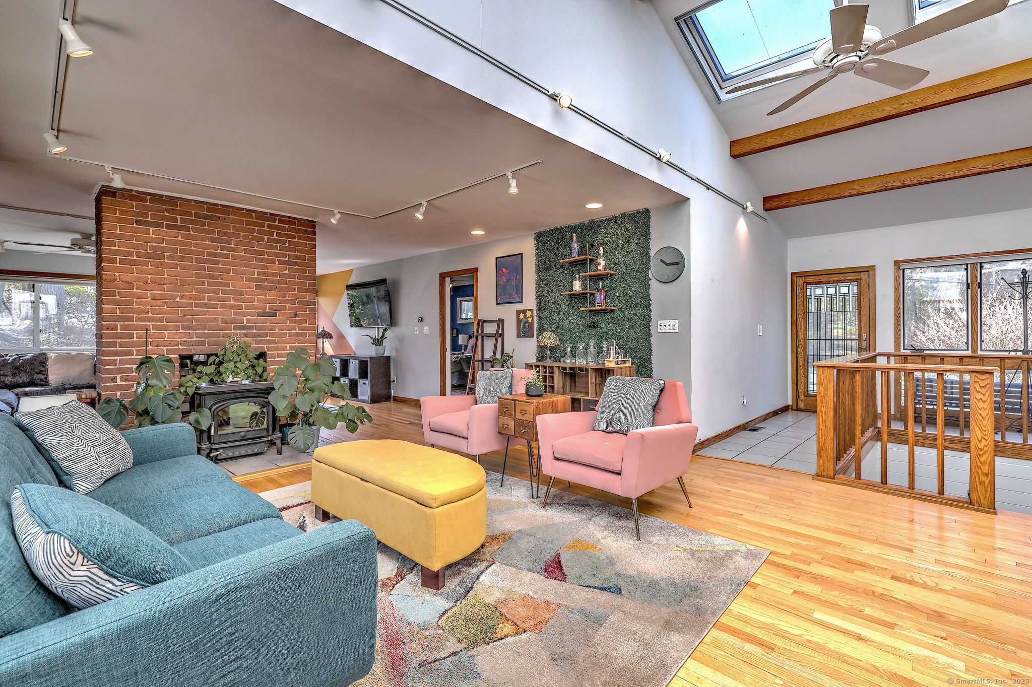 789 Donna Drive, Orange, Connecticut image 3