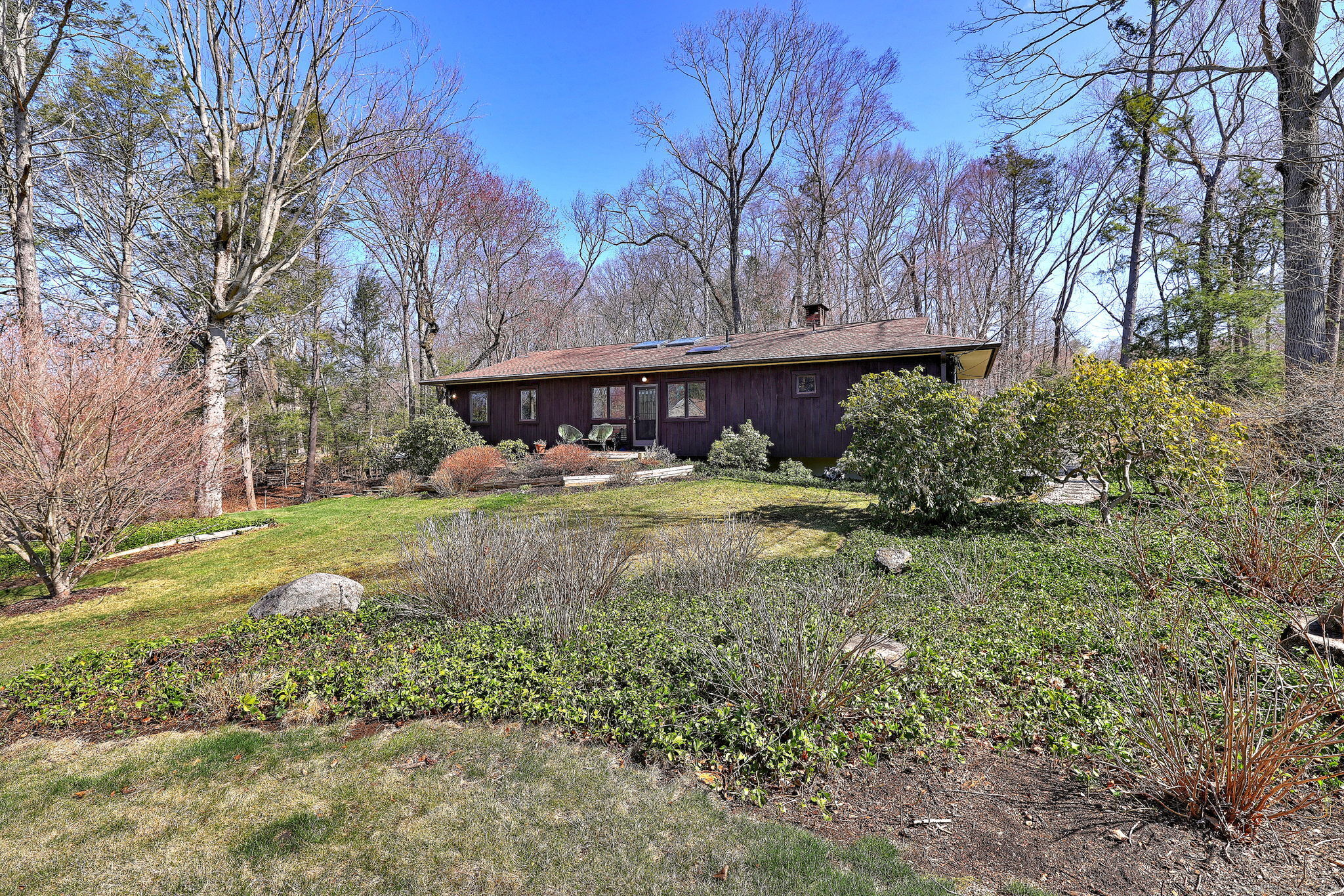 Property for Sale at Donna Drive, Orange, Connecticut - Bedrooms: 3 
Bathrooms: 3 
Rooms: 7  - $650,000