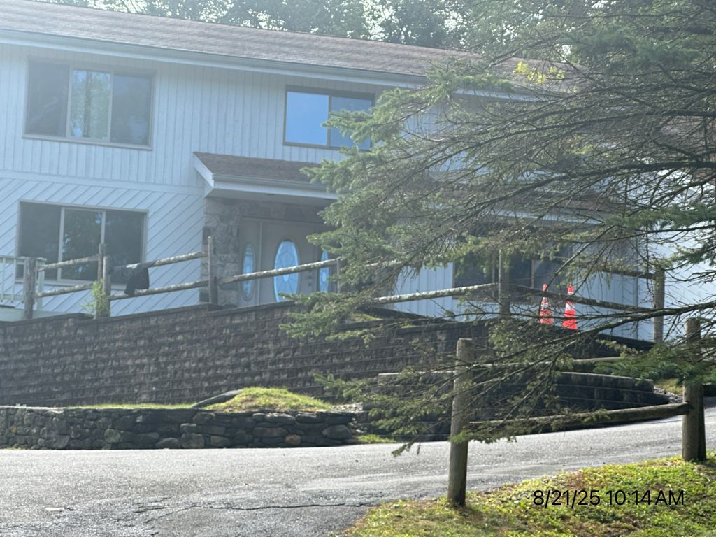 Photo of 7 Glenview Drive, Sherman, CT 06784 (MLS # 24133800)