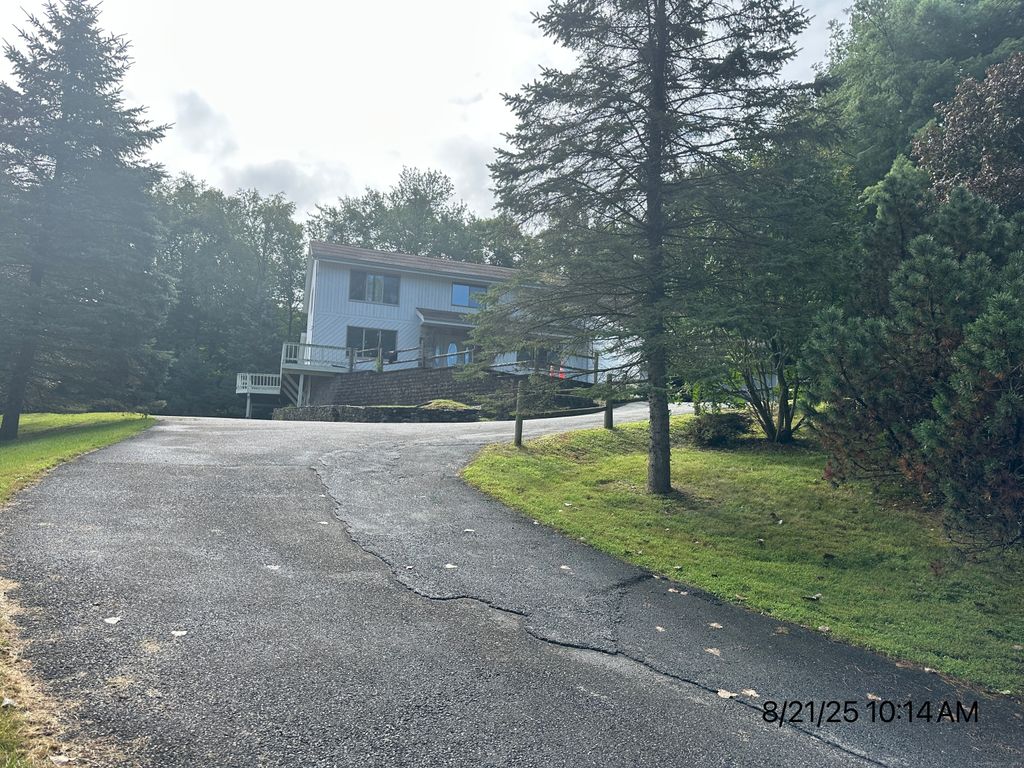 Photo of 7 Glenview Drive, Sherman, CT 06784 (MLS # 24133800)