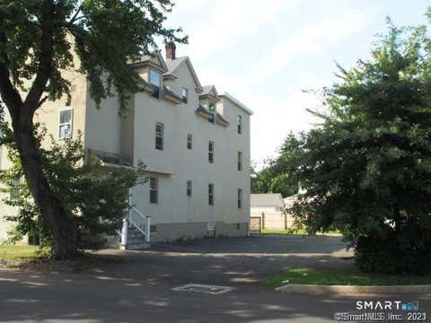 Tiny photo for 81 Longfellow Avenue #2nd flr, Fairfield, CT 06825 (MLS # 24197010)