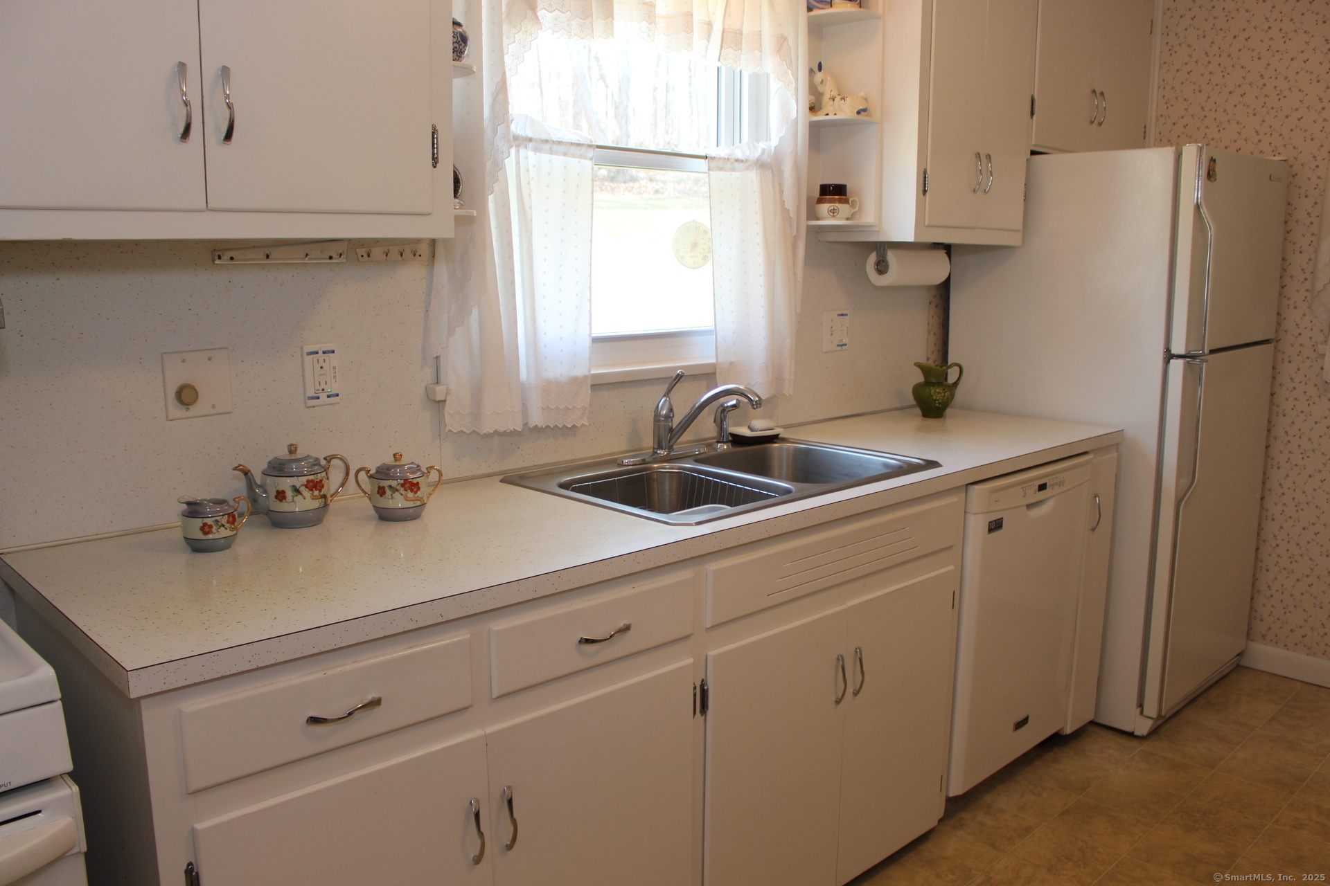 64 Parish Hill Road, Windham, Connecticut image 8