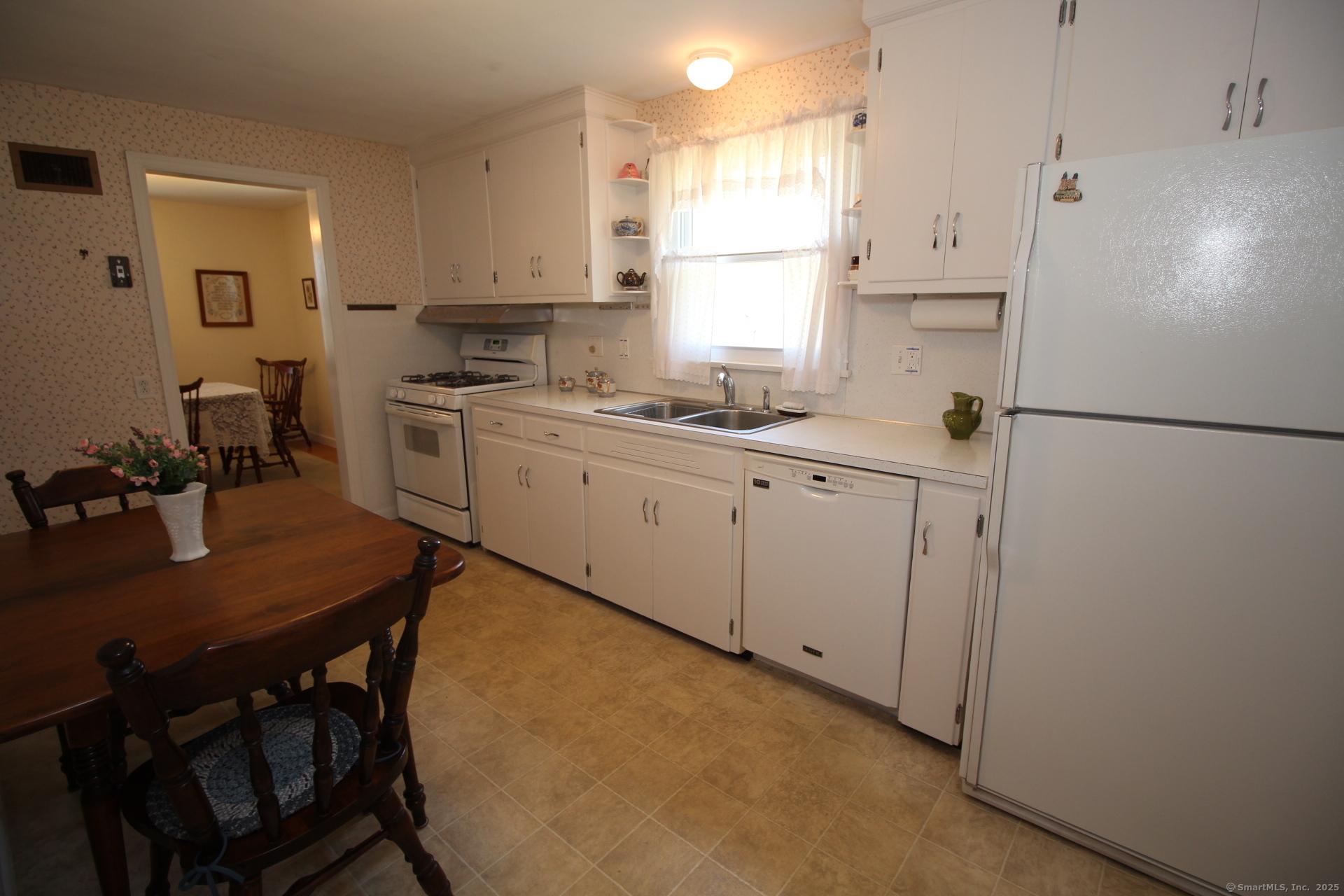 64 Parish Hill Road, Windham, Connecticut image 7