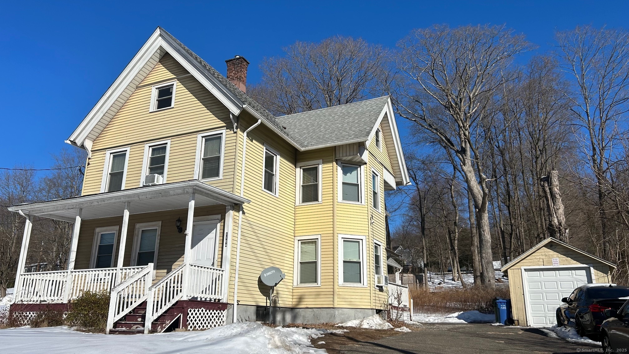 Hanover Avenue, Meriden, Connecticut - 4 Bedrooms  
2 Bathrooms  
8 Rooms - 