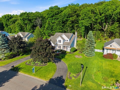Homes For Sale - 16 Harvest Lane<br/> Bloomfield, CT 06002