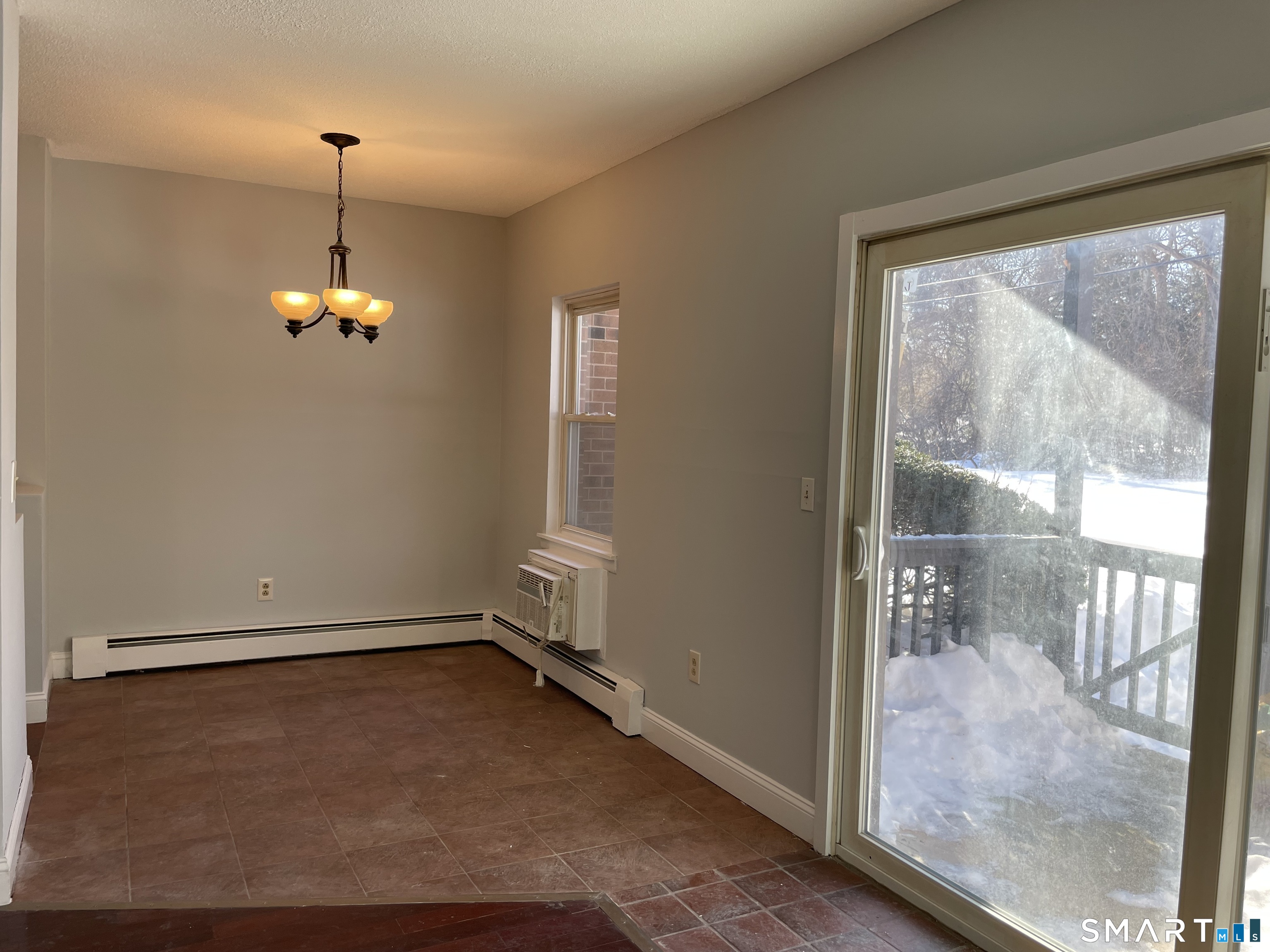 43 Balance Rock Road APT 1