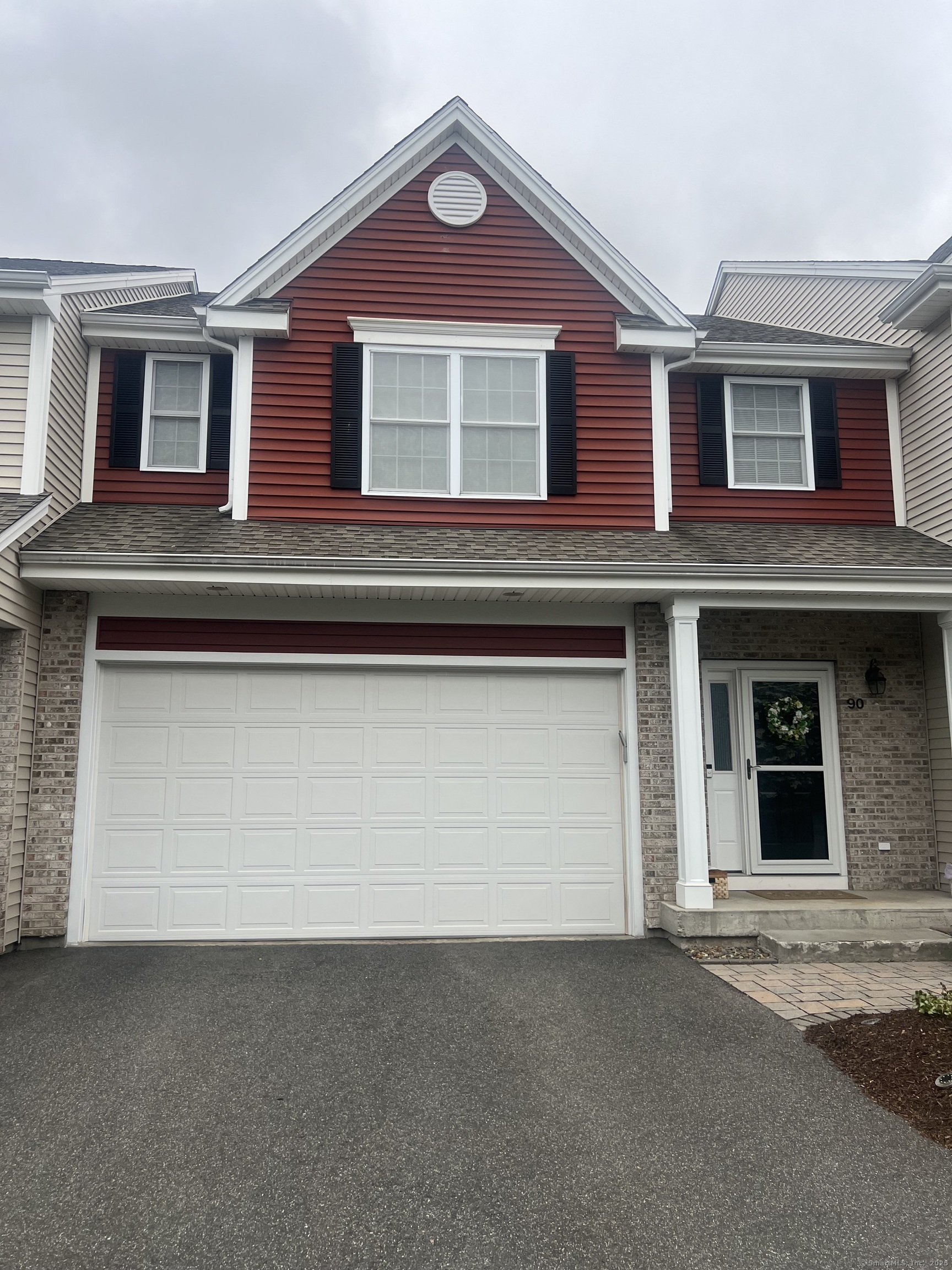 Property for Sale at Bridlewood Lane 90, Vernon, Connecticut - Bedrooms: 3 
Bathrooms: 3.5 
Rooms: 6  - $459,000