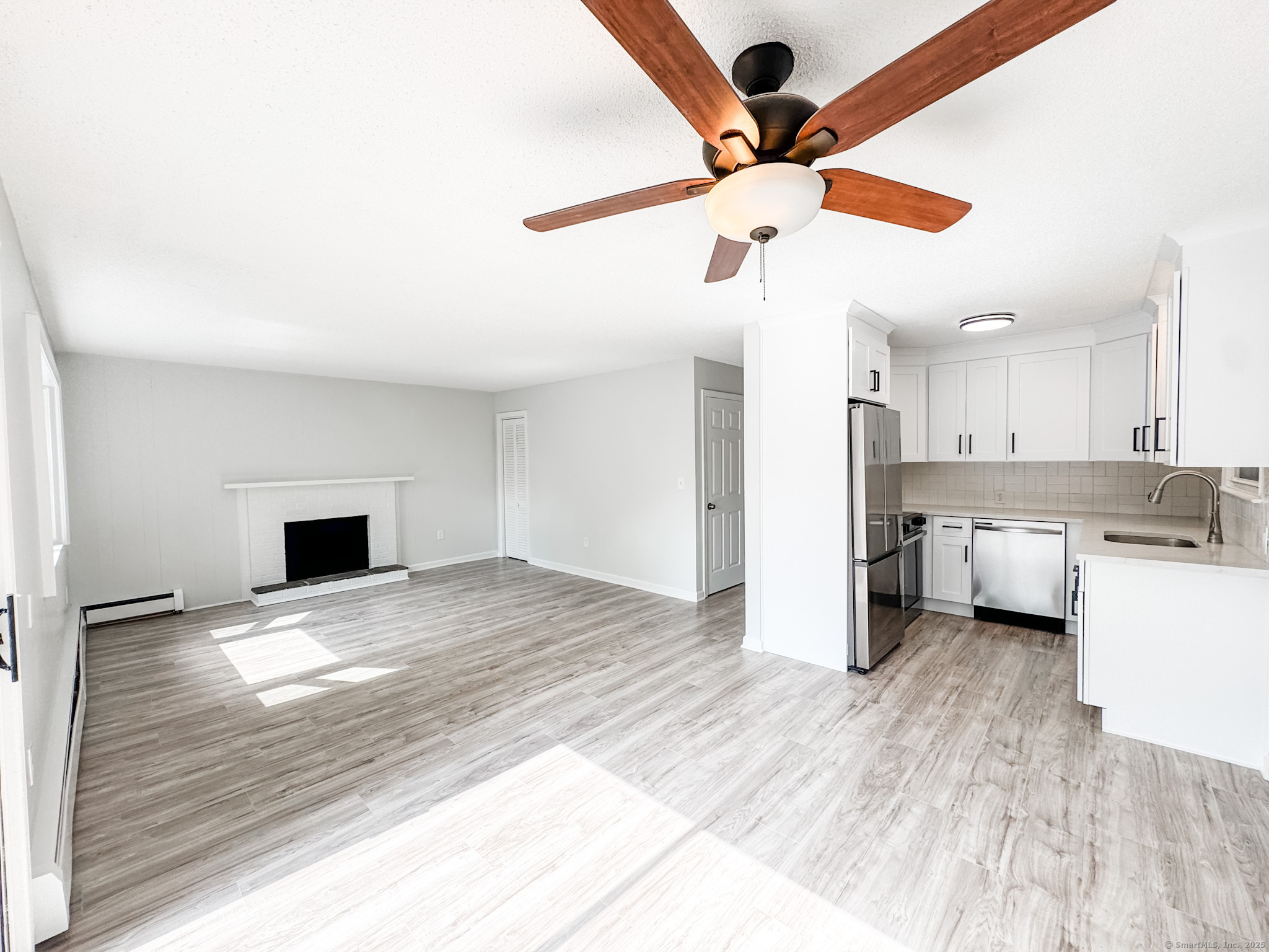 35 Chetelat Drive, Ashford, Connecticut image 5