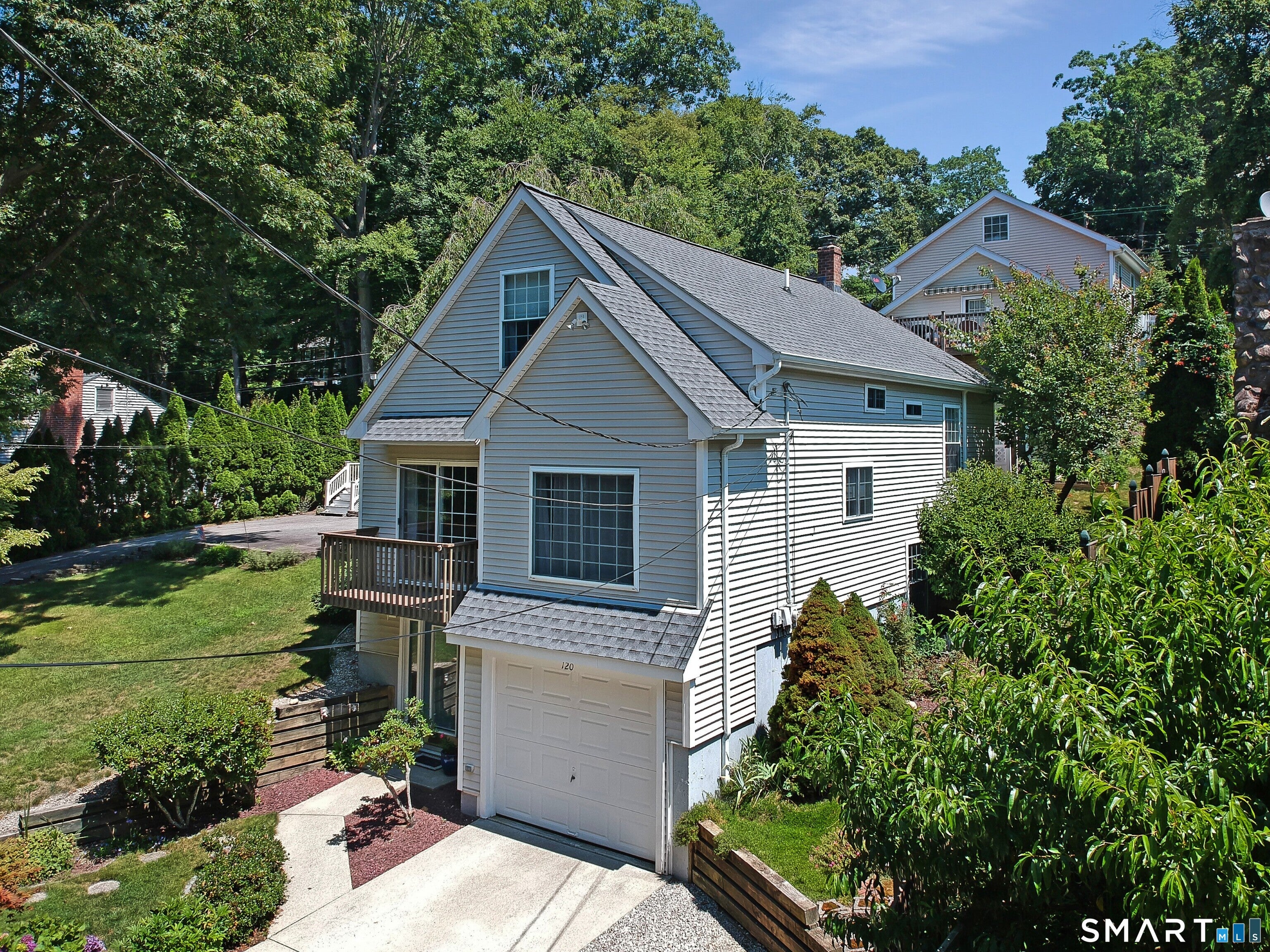 120 Giants Neck Road