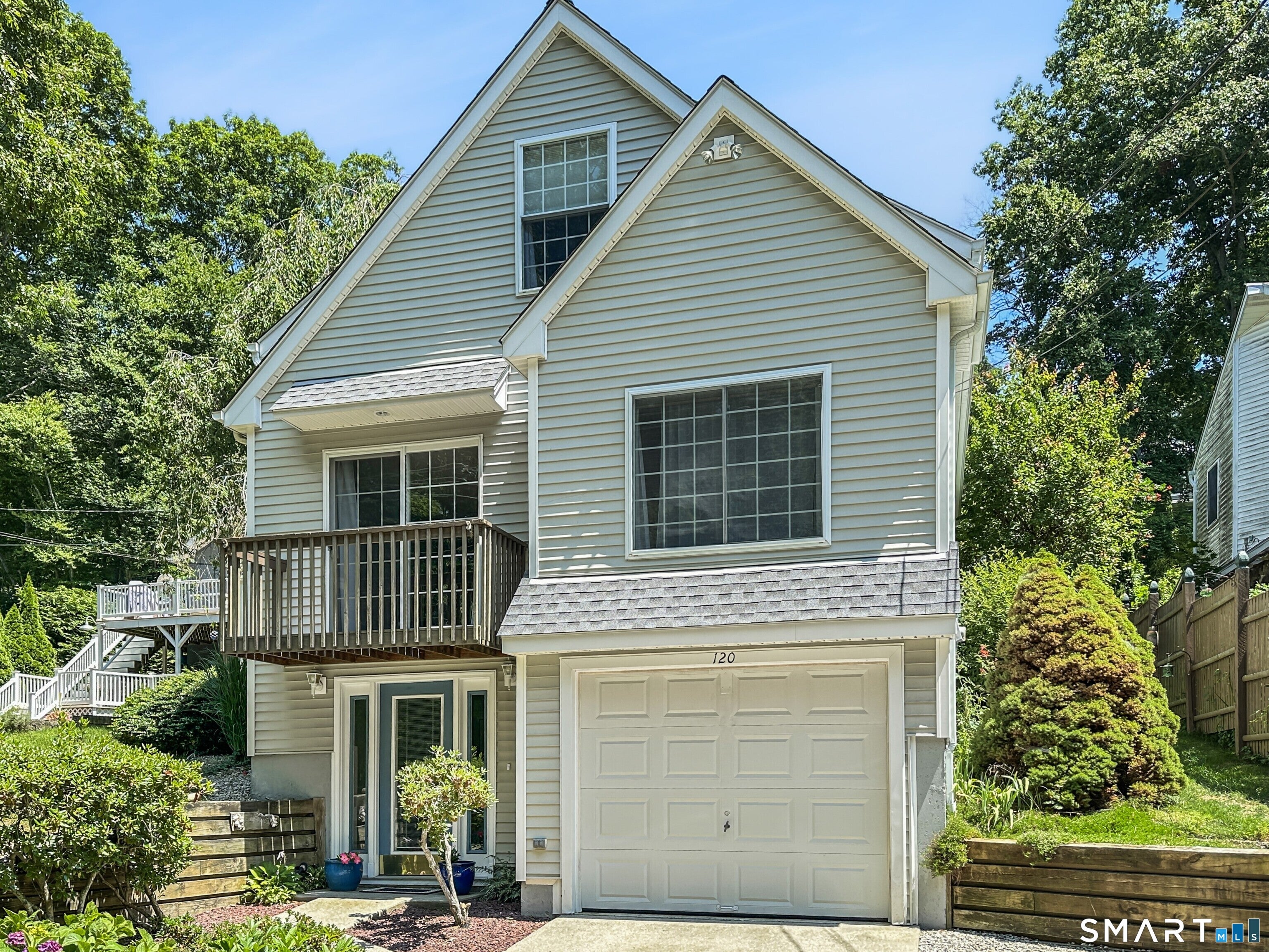 120 Giants Neck Road