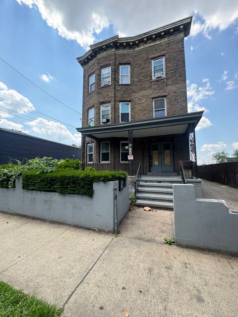 Photo of 648 Ferry Street #3, New Haven, CT 06513 (MLS # 24170374)