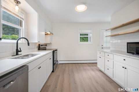 Tiny photo for 9 Cricket Road, East Windsor, CT 06088 (MLS # 24186930)