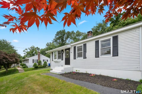 Photo of 9 Cricket Road, East Windsor, CT 06088 (MLS # 24186930)