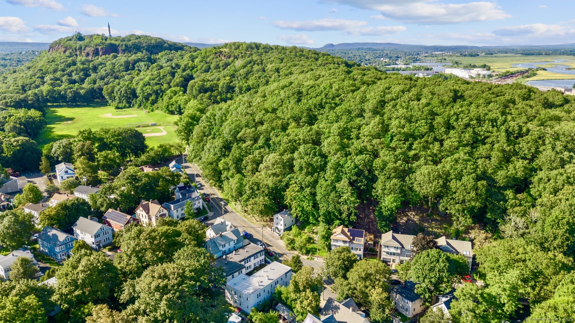 Property for Sale at Rock Street, New Haven, Connecticut - Bedrooms: 8 
Bathrooms: 4 
Rooms: 20  - $979,900