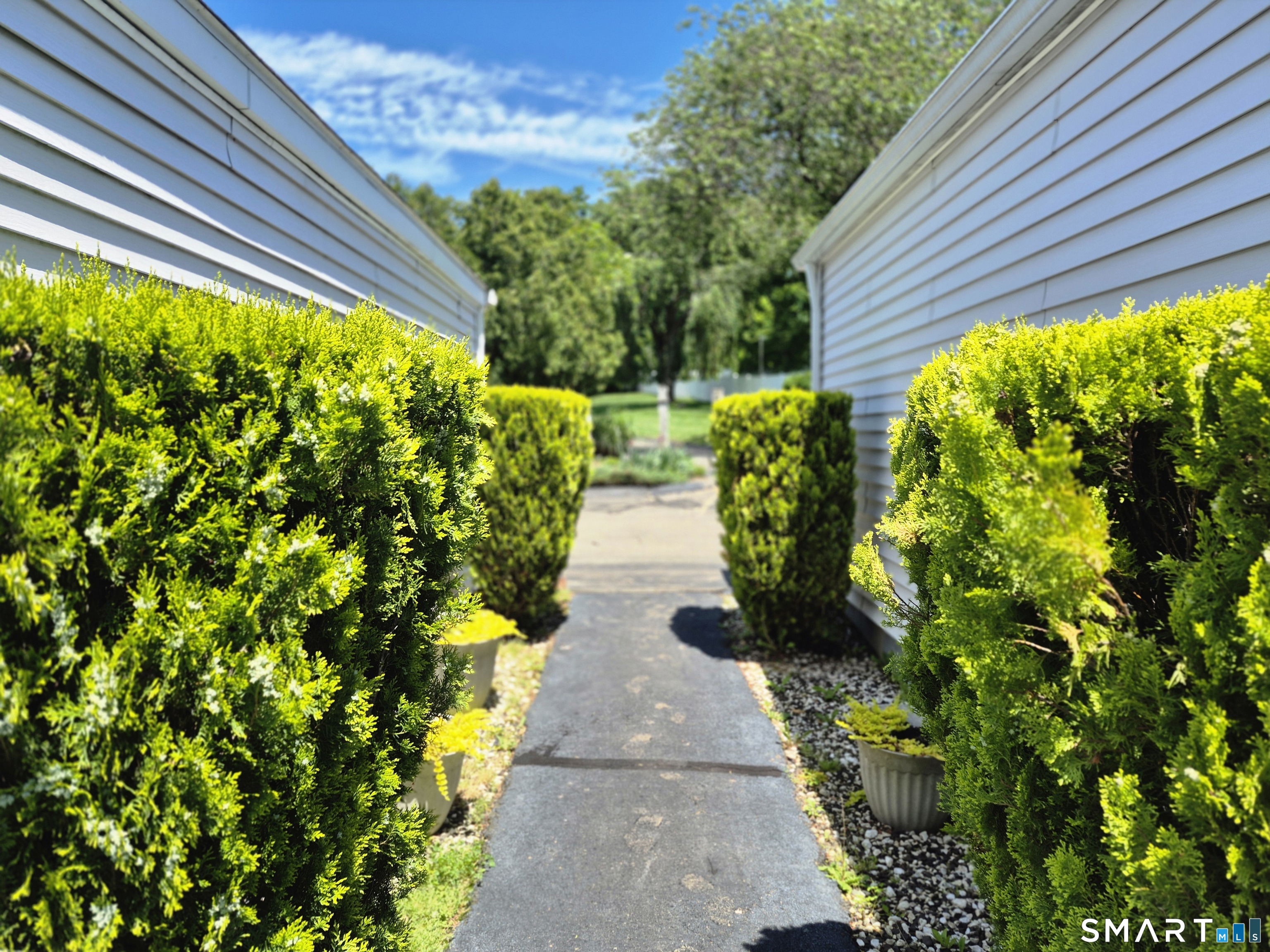 2 Stratton Way 2