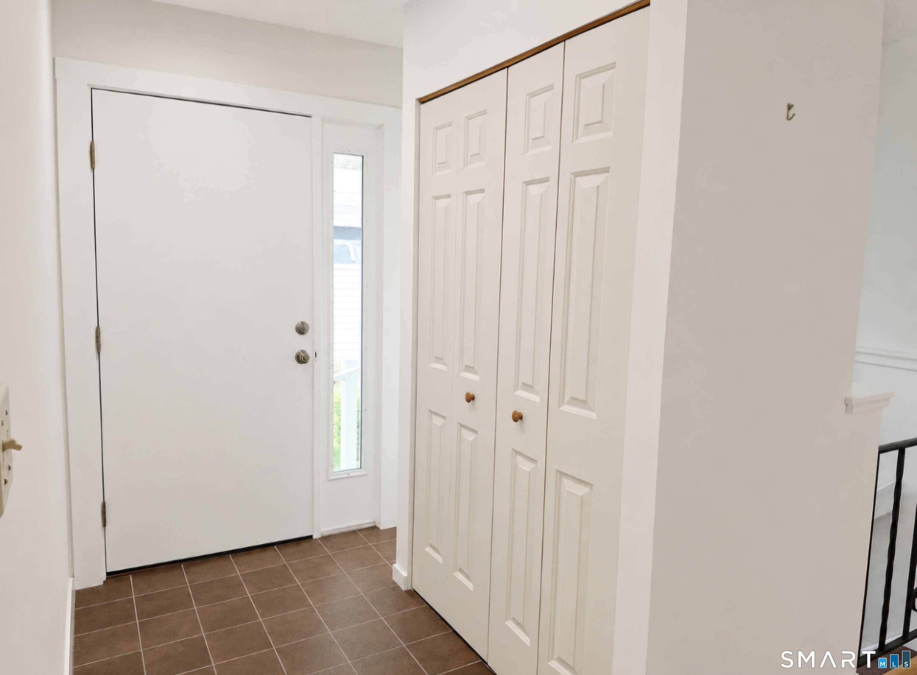 2 Stratton Way 2