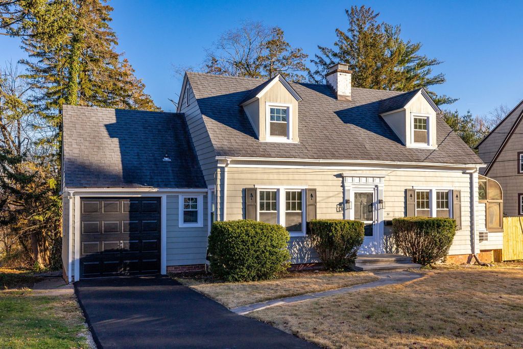 Photo of 51 Hepburn Road, Hamden, CT 06517 (MLS # 24141466)