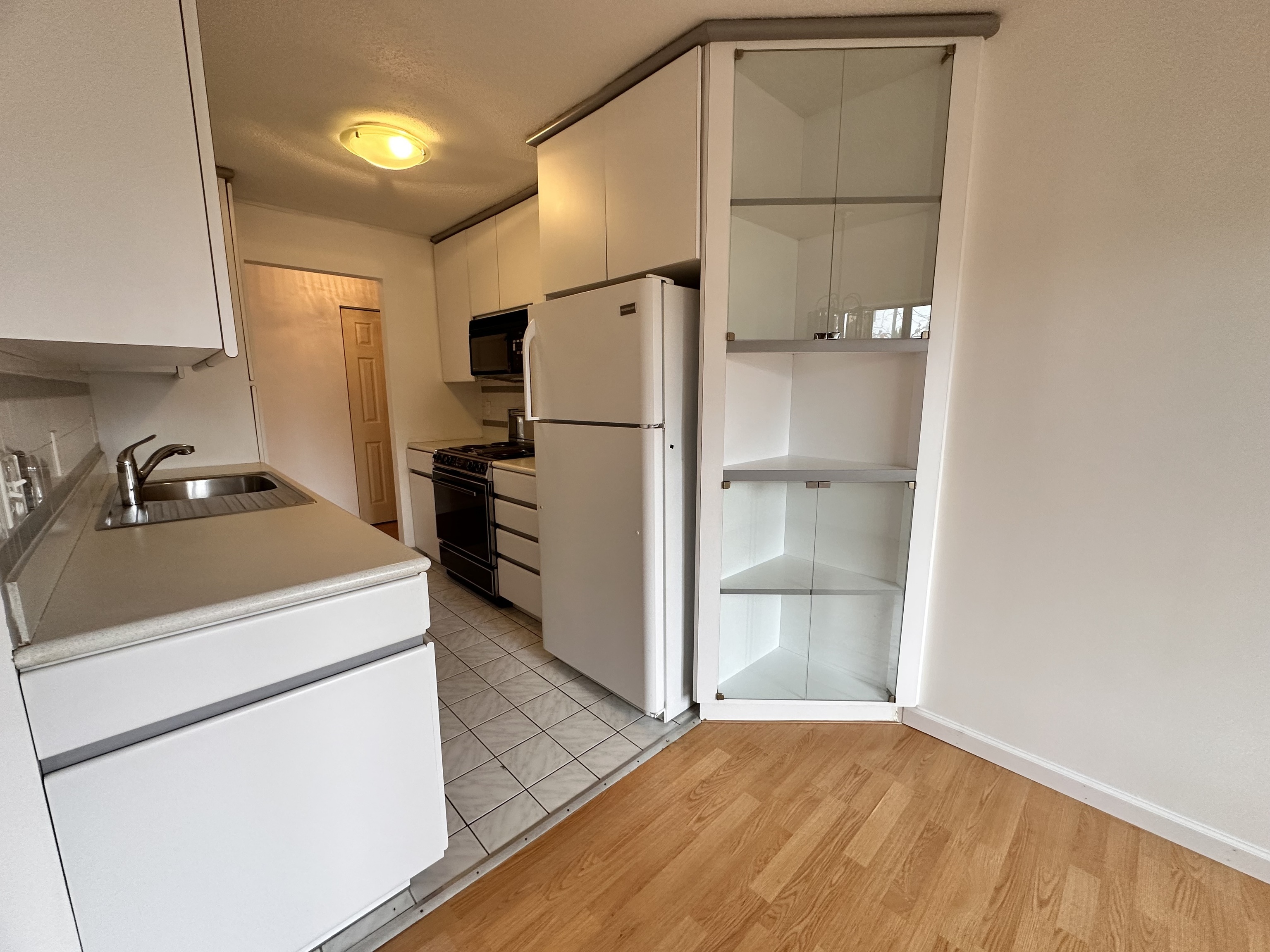 15 Woodsedge Drive APT 4B