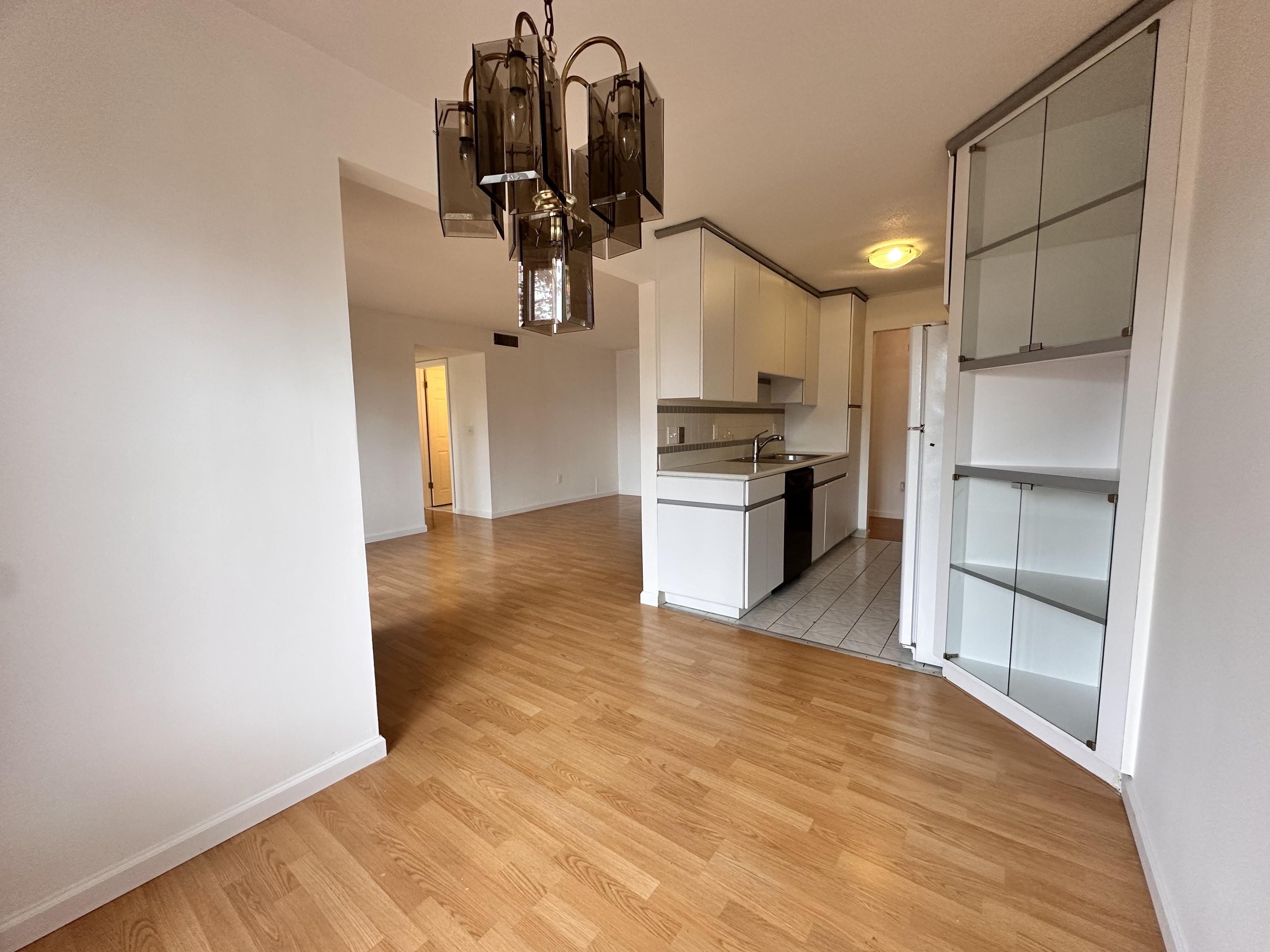 15 Woodsedge Drive APT 4B