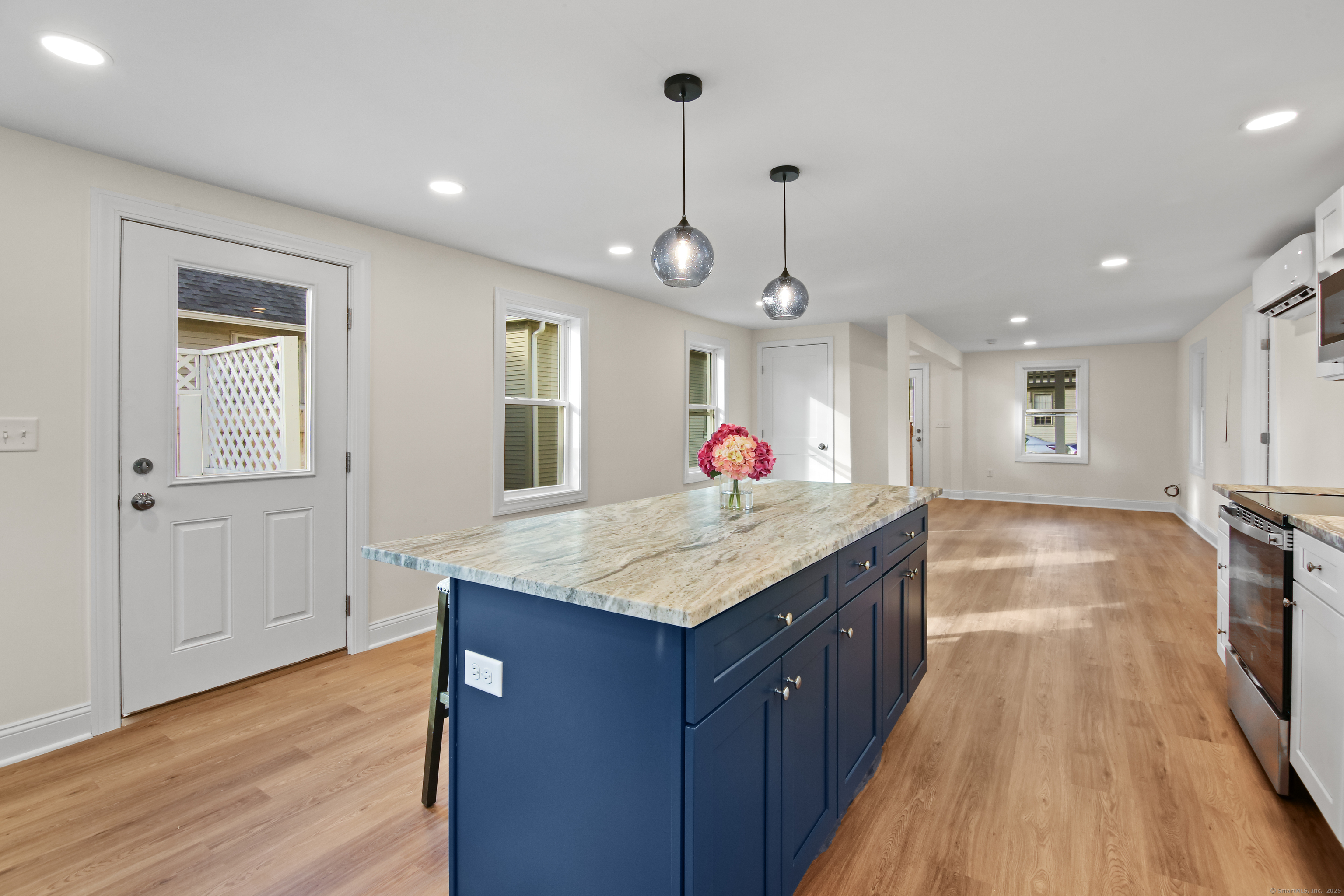 25 School Street, Groton, Connecticut image 11