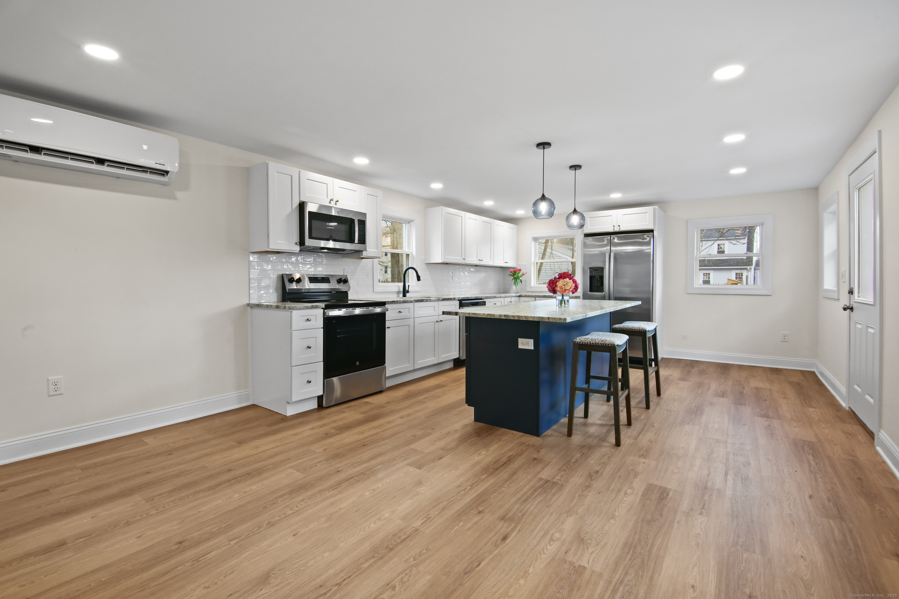 25 School Street, Groton, Connecticut image 24