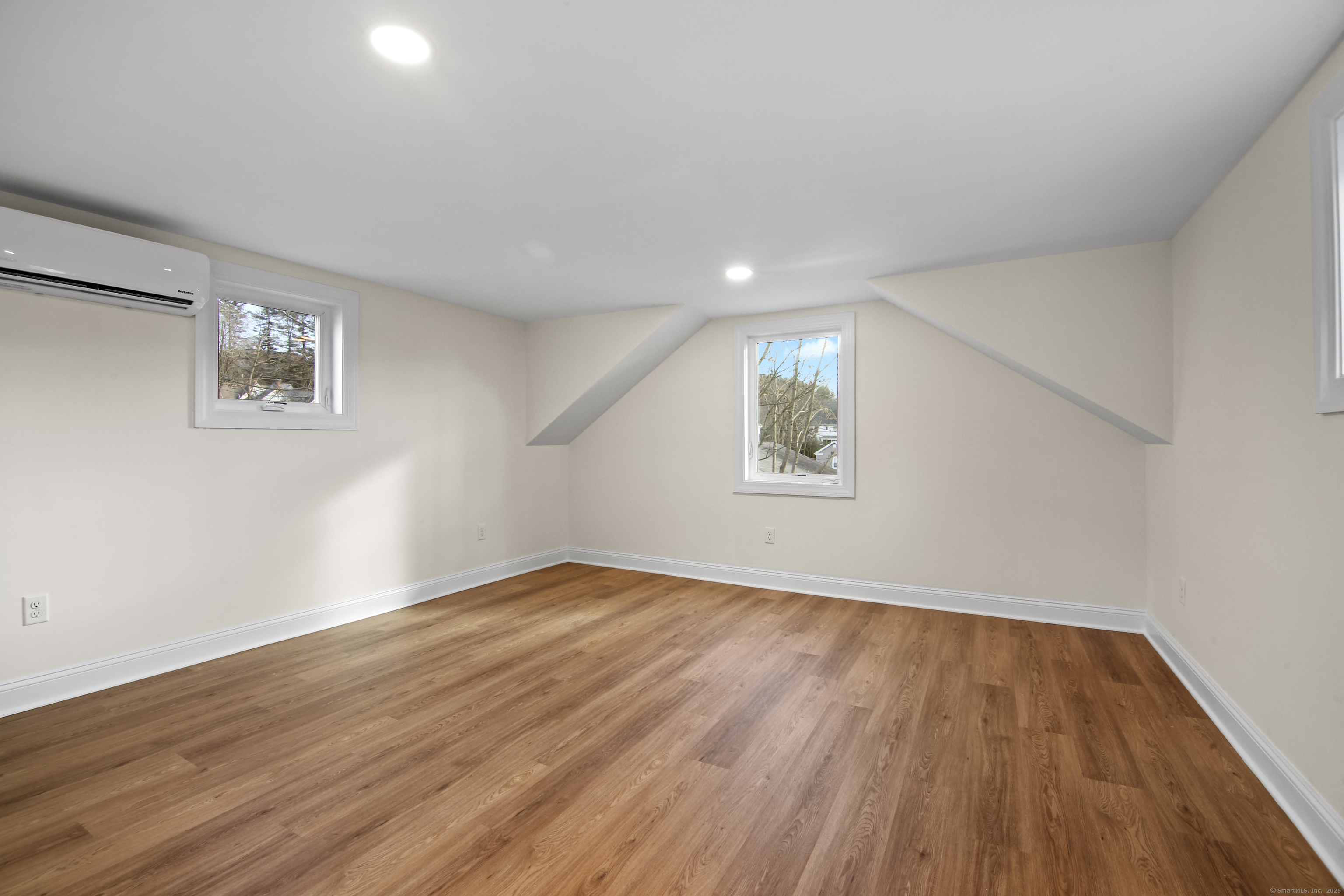 25 School Street, Groton, Connecticut image 20