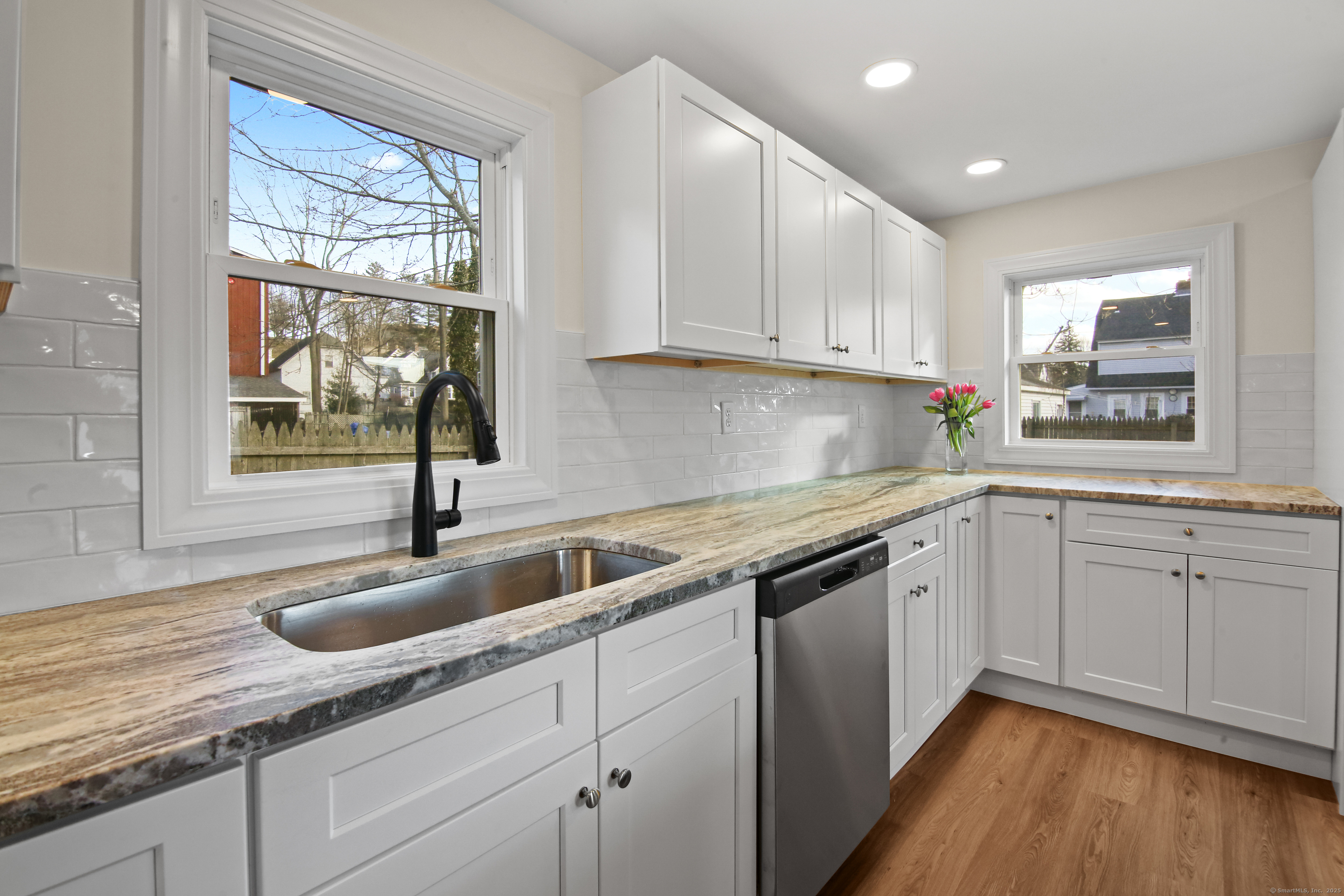 25 School Street, Groton, Connecticut image 12