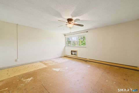 Tiny photo for 55 Porter Avenue #6E, Naugatuck, CT 06770 (MLS # 24174021)