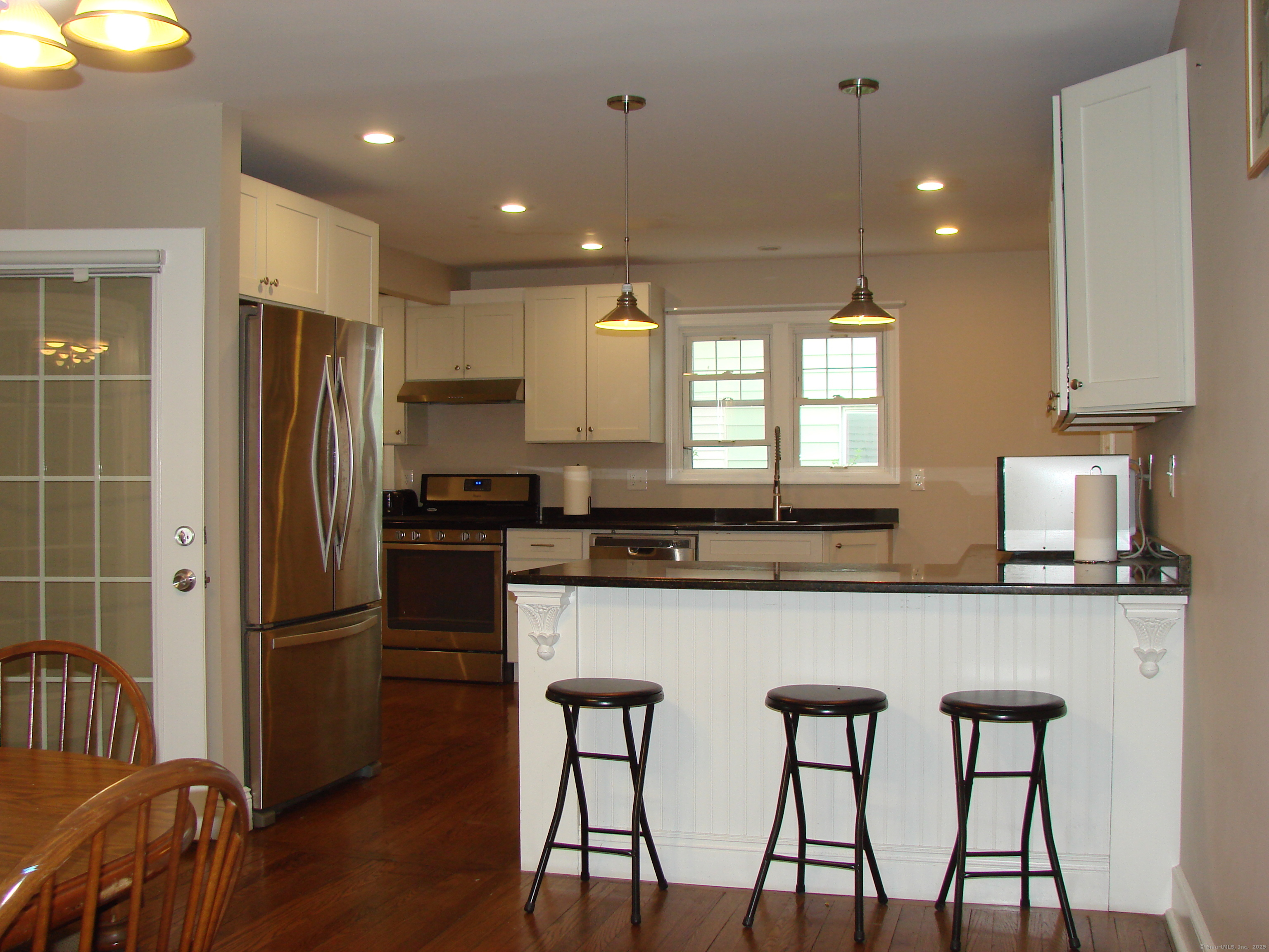 566 Savoy Street, Bridgeport, Connecticut image 12