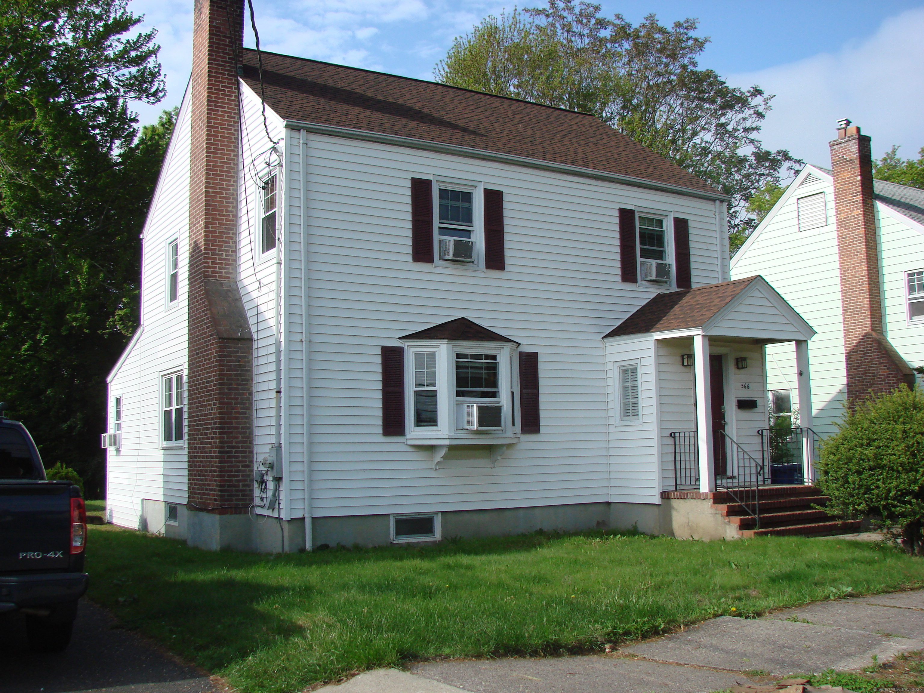 Property for Sale at Savoy Street, Bridgeport, Connecticut - Bedrooms: 4 
Bathrooms: 2 
Rooms: 8  - $530,000