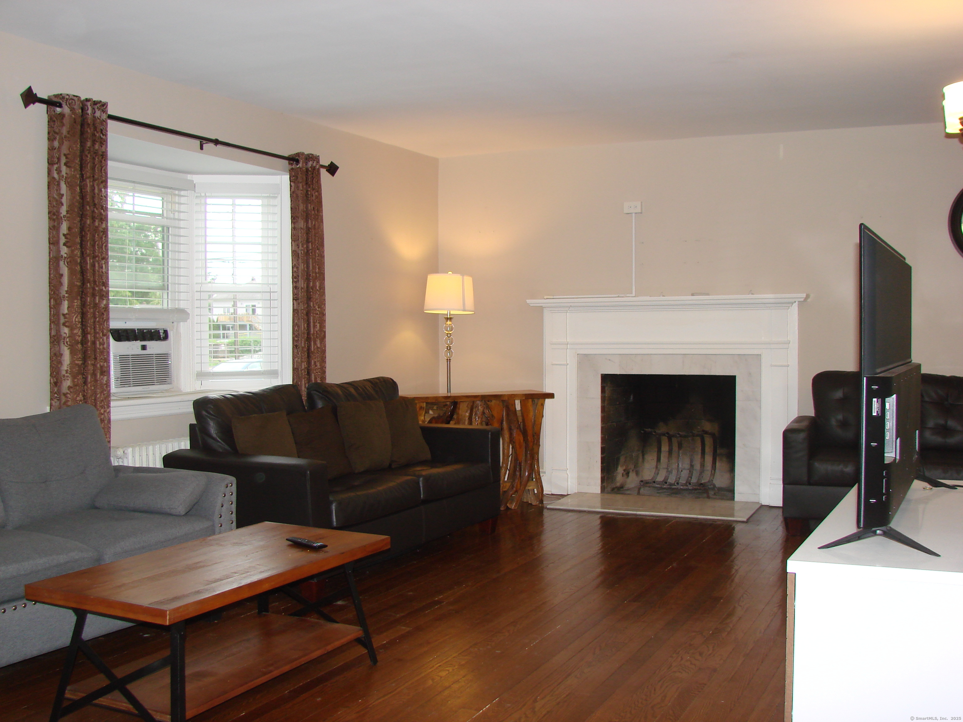 566 Savoy Street