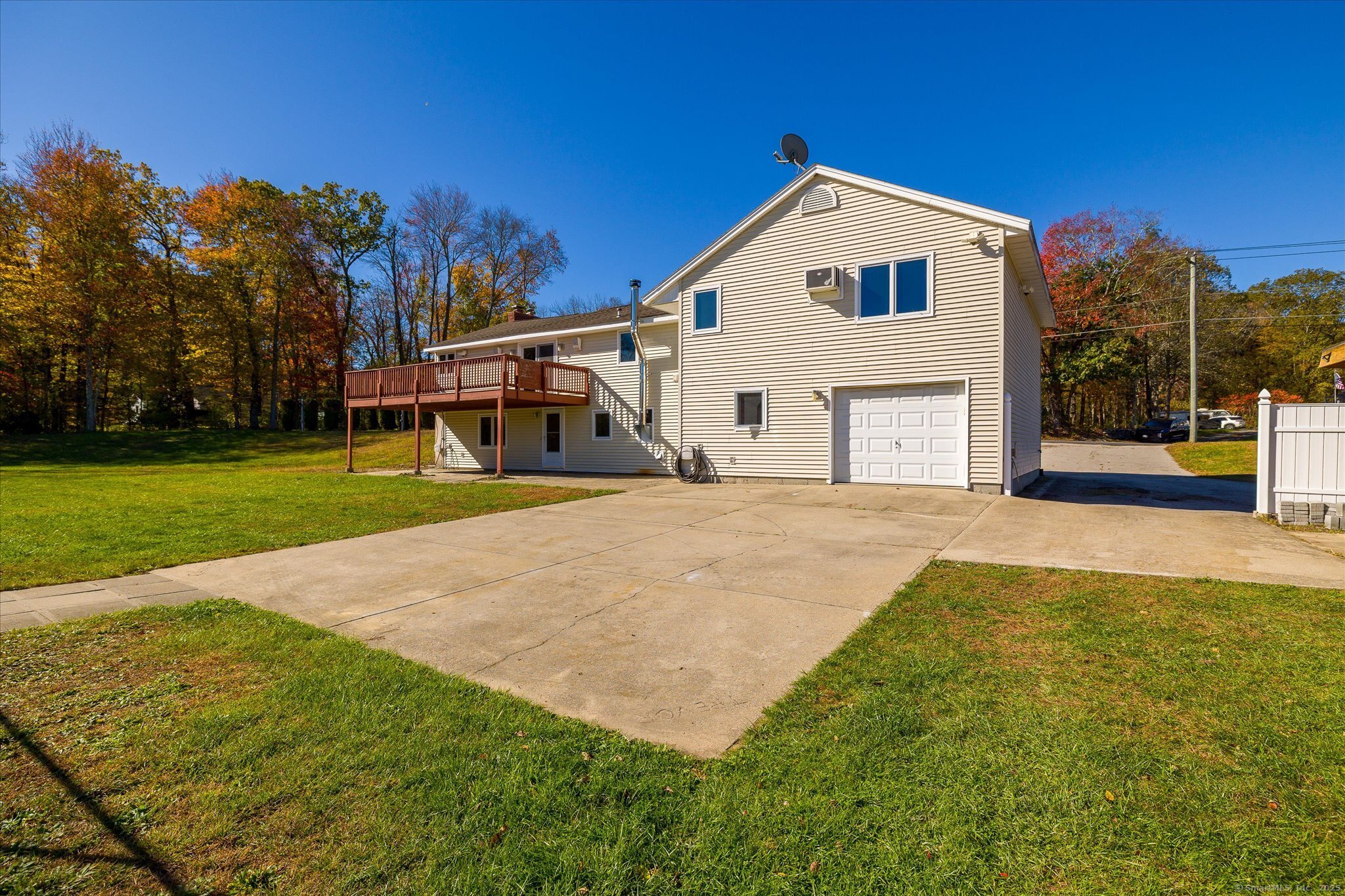 827 Thompson Road