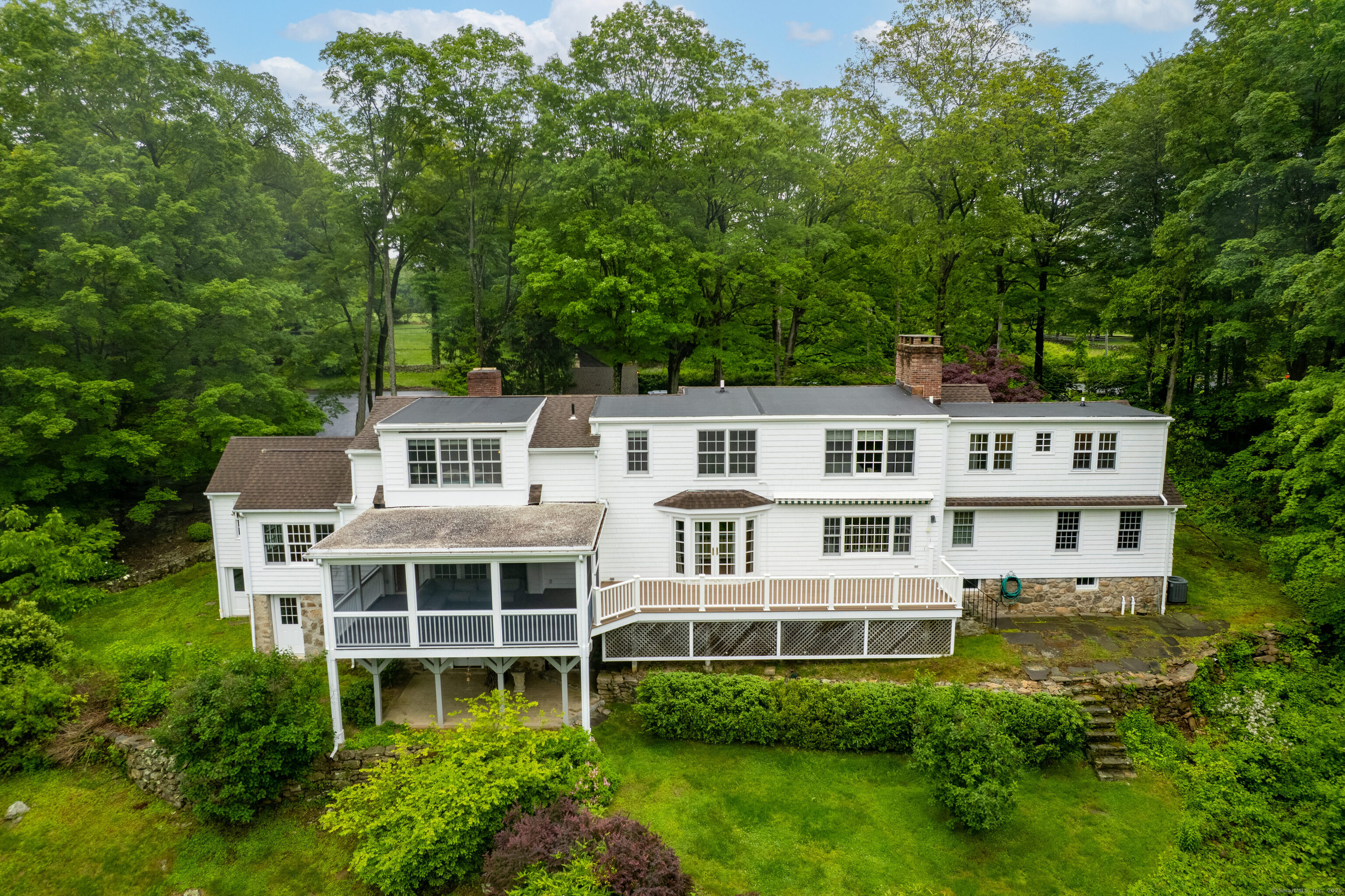 1208 Smith Ridge Road, New Canaan, Connecticut image 3