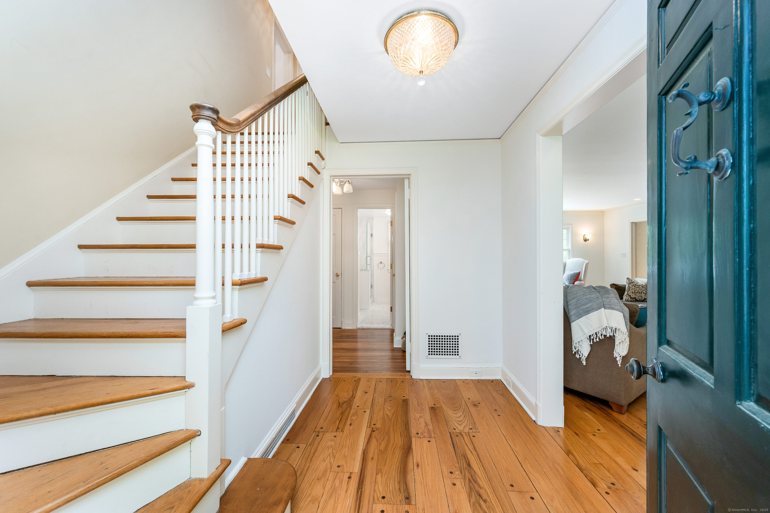 1208 Smith Ridge Road, New Canaan, Connecticut image 4