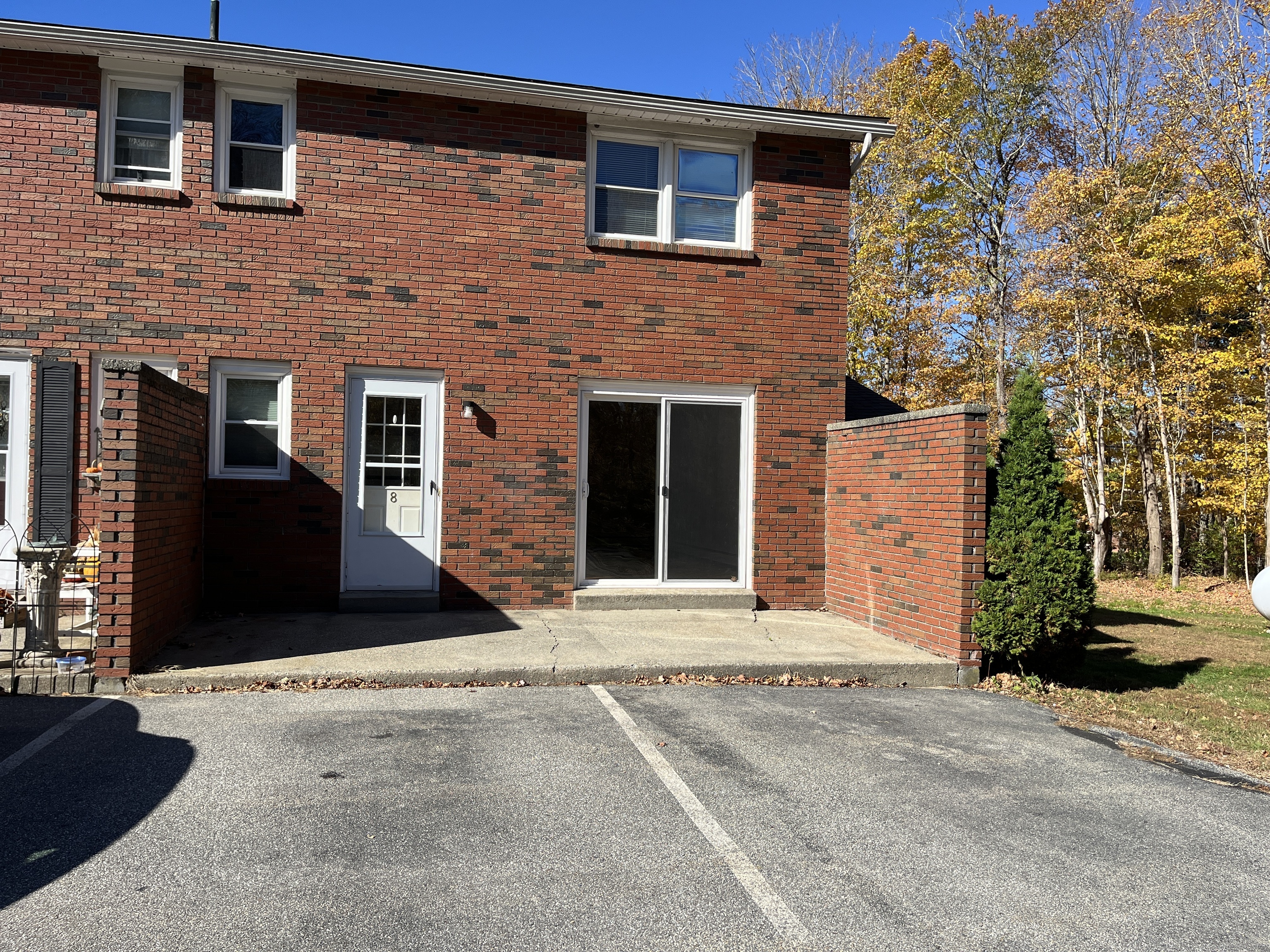 616 Norwich Avenue 8