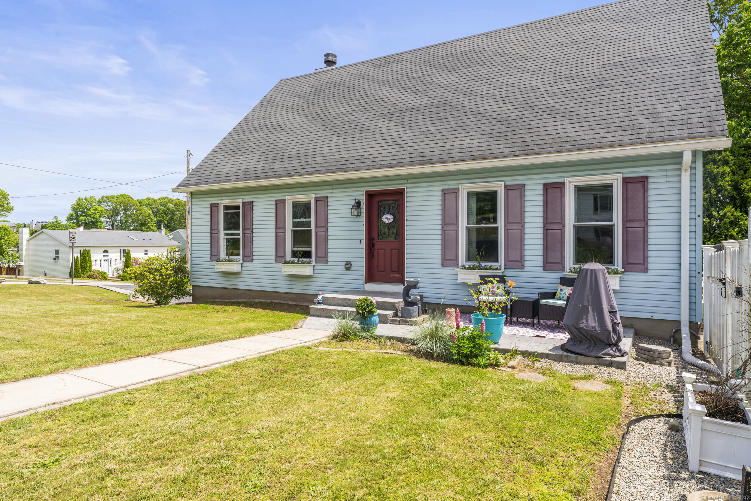 80 Blueberry Hill Road, Groton, Connecticut image 2